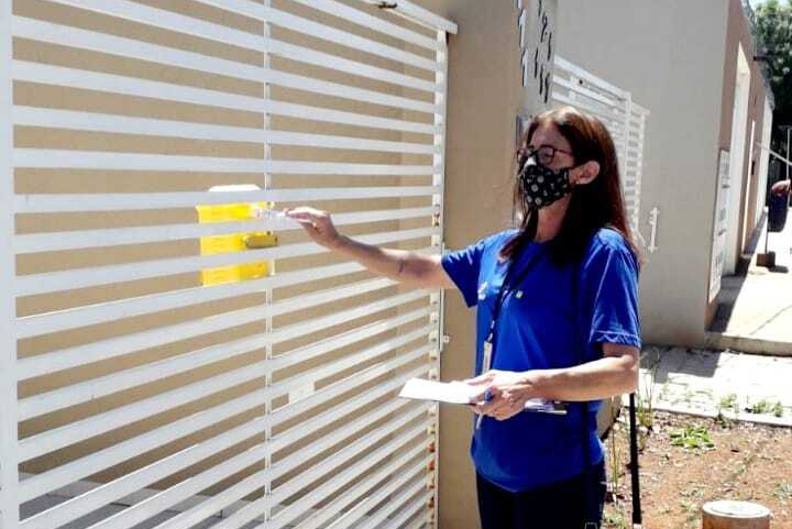 Moradores de Ponta Grossa são orientados sobre interligação de esgoto