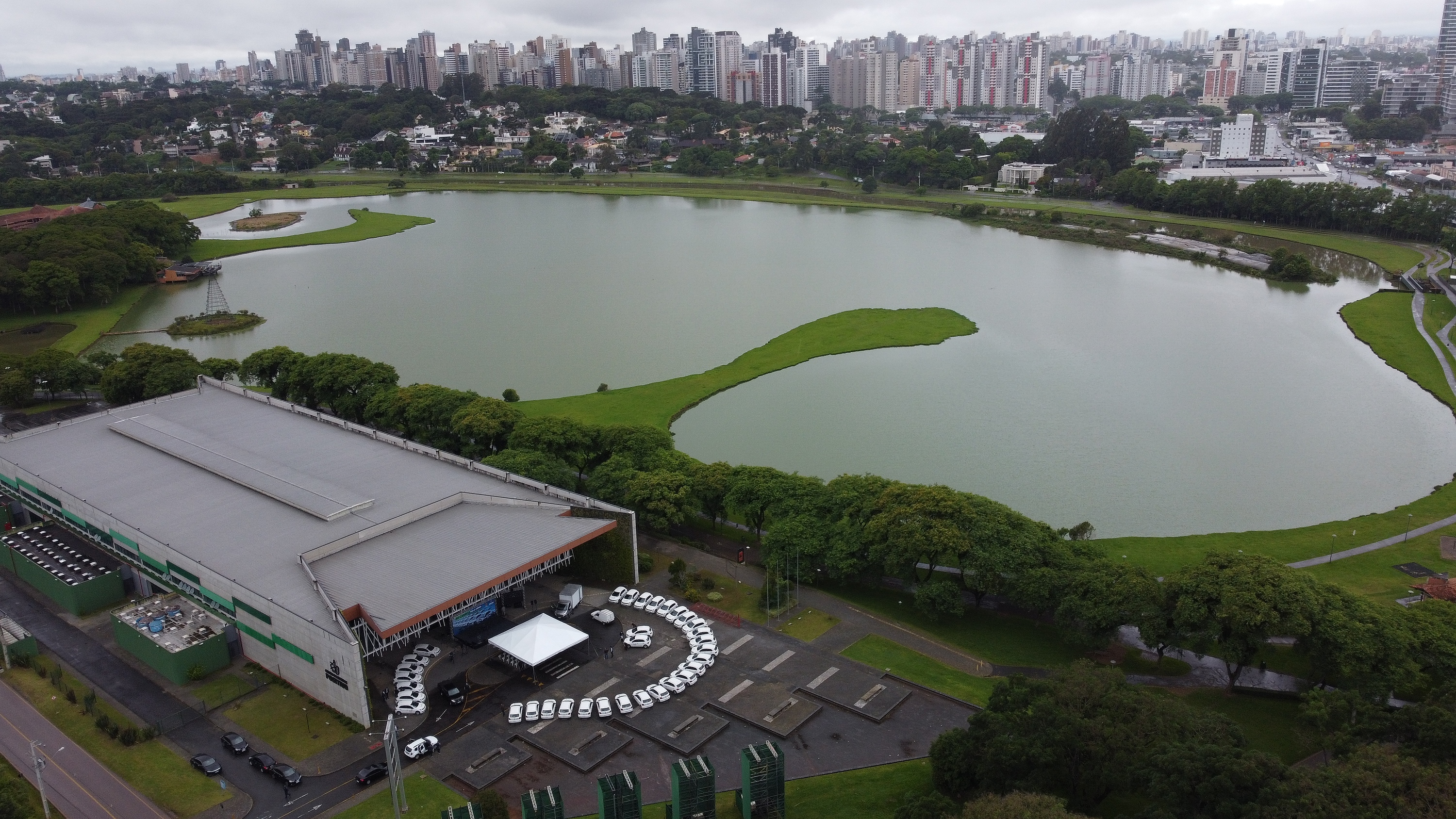 Governador entrega 40 carros para reforçar atendimento da Saúde em CuritibaFoto: Jonathan Campos/AEN