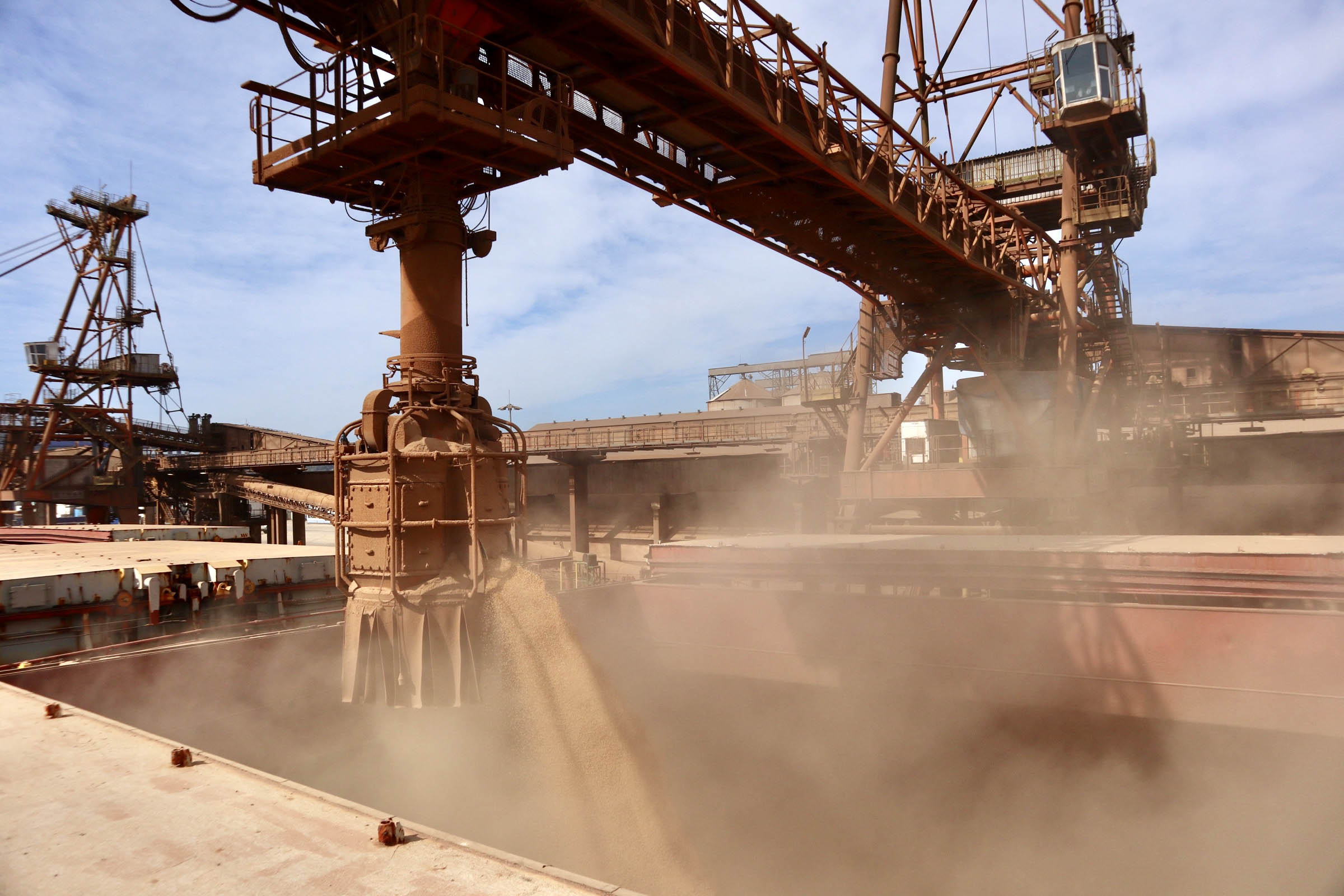 Corredor Leste de Exportação do Porto de Paranaguá registra alta de 56% na produtividade