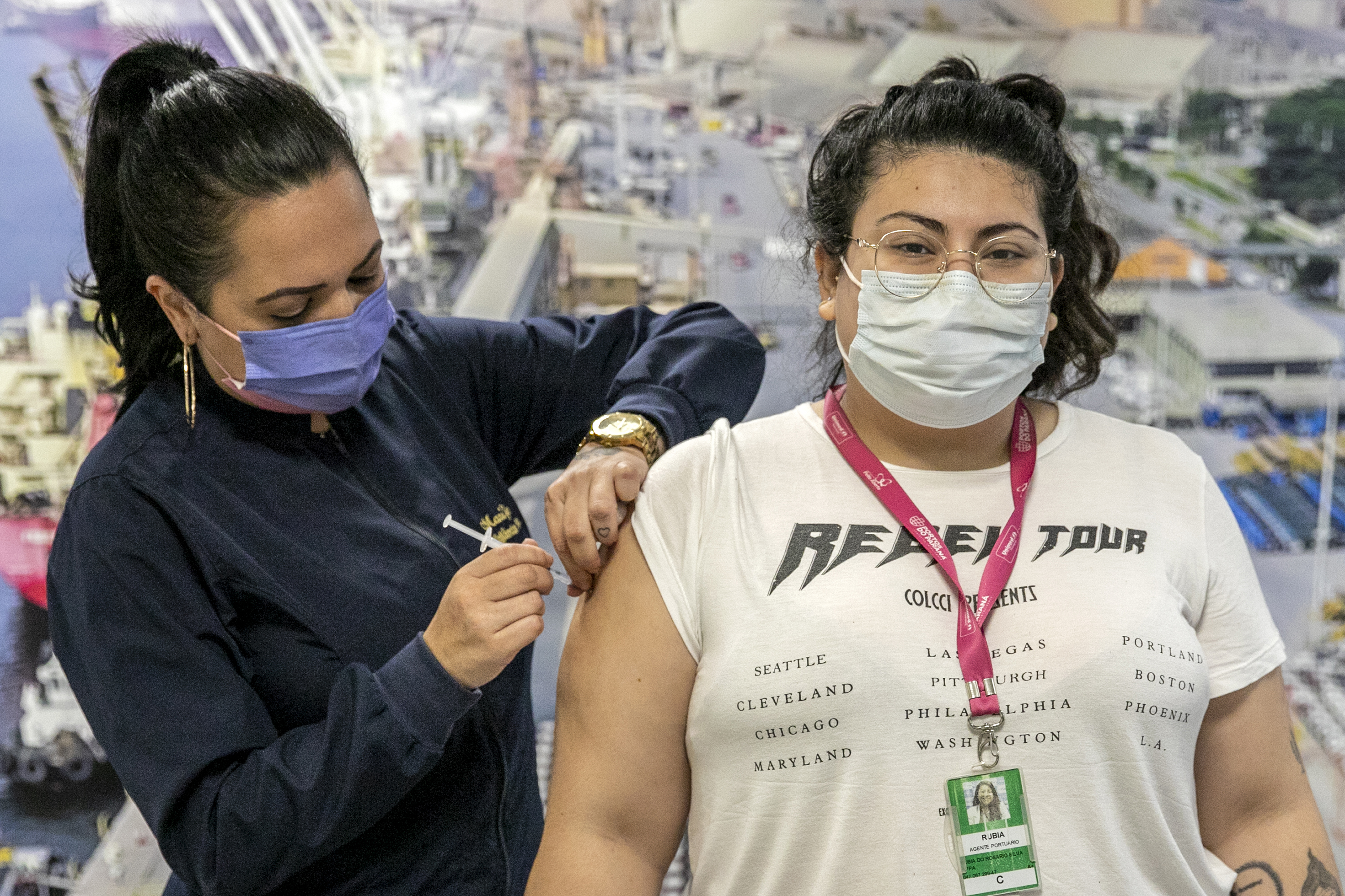 Ação itinerante de vacinação na área portuária imuniza quase 526 trabalhadores