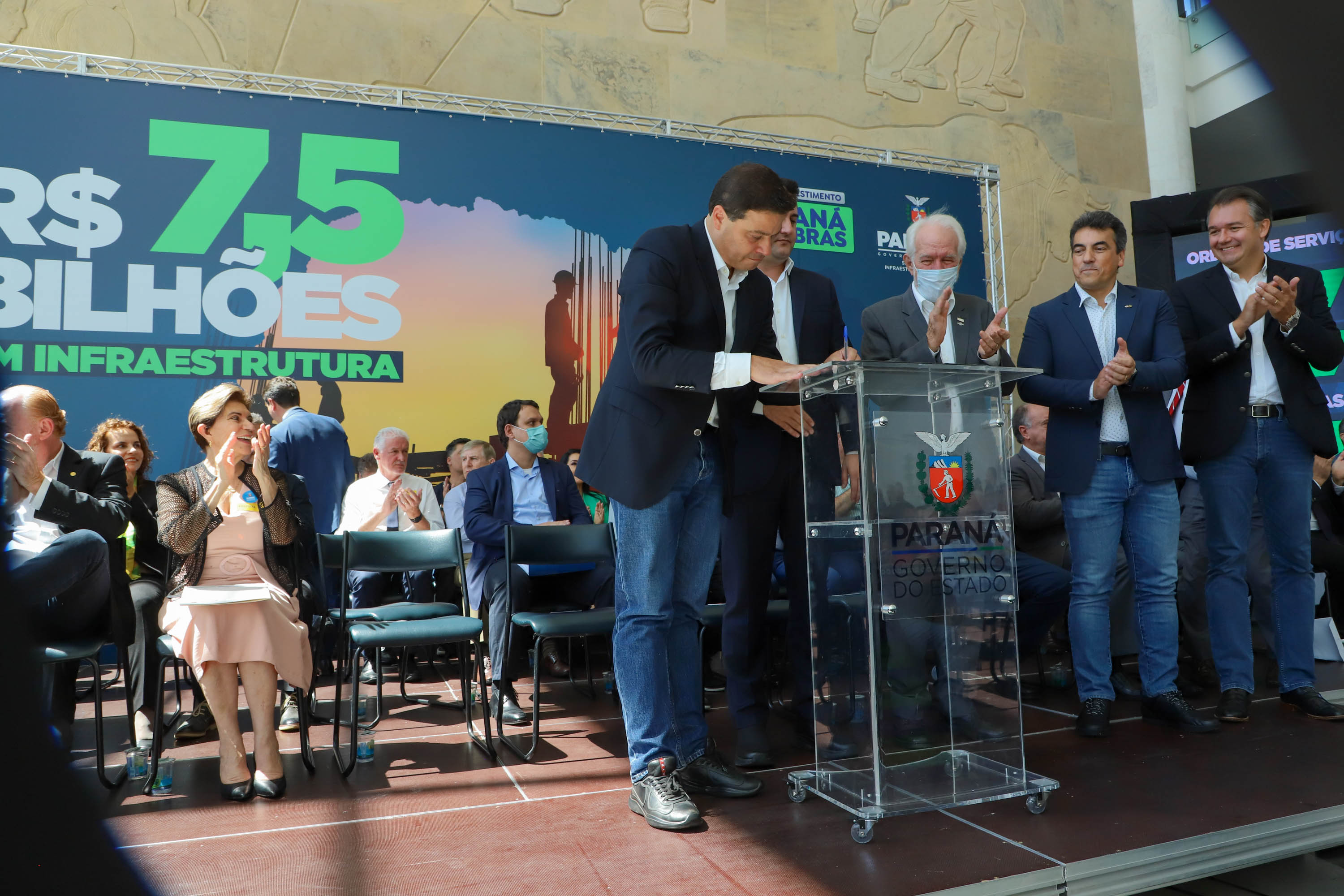 Governo confirma investimentos de R$ 130 milhões em rodovias do Paraná