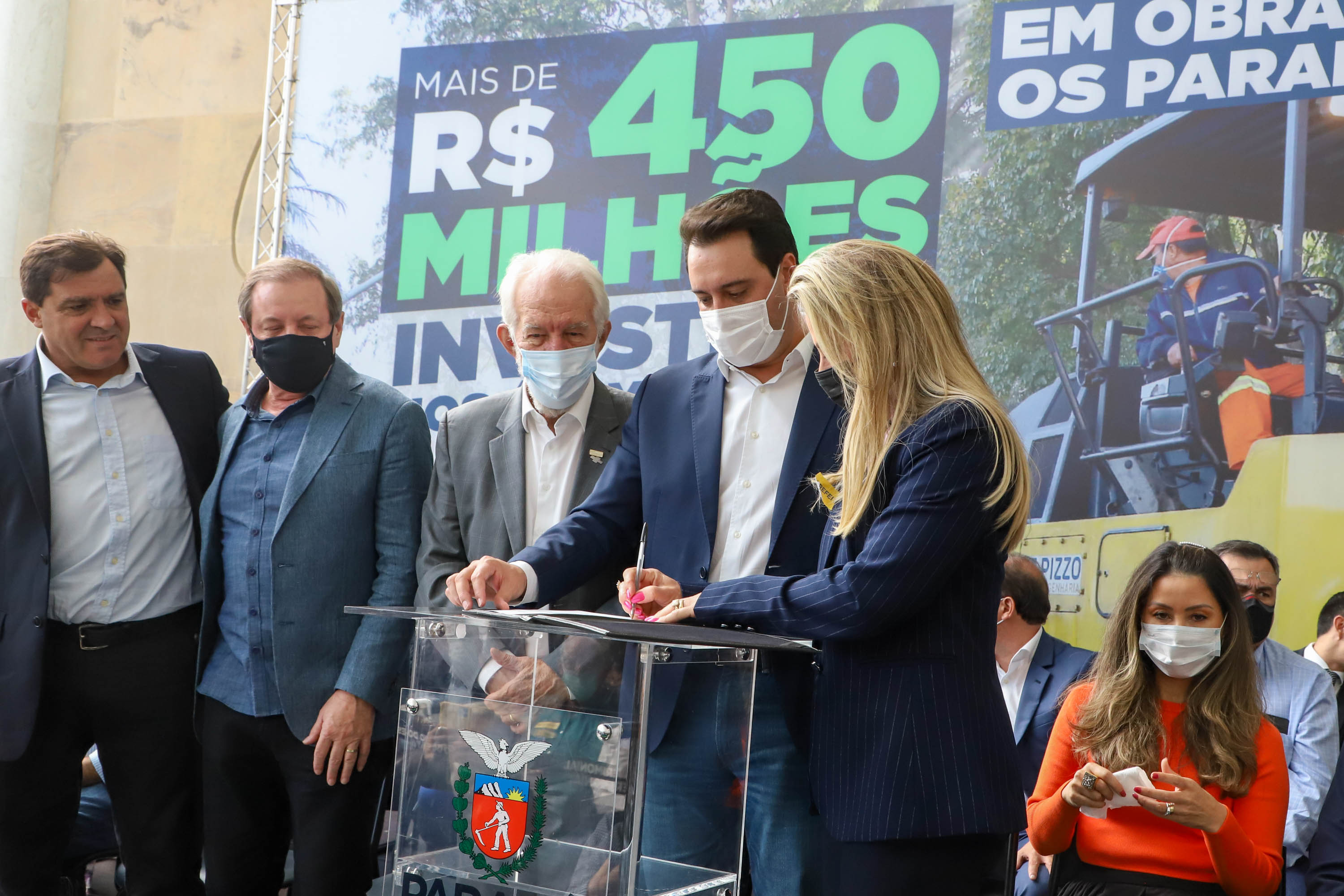 Governador Carlos Massa Ratinho Junior Libera 420 Milhoes para açoes de Desenvolvimento Urbano em quase 300 Municipios do Estado. Foto: Ari Dias/ AEN.