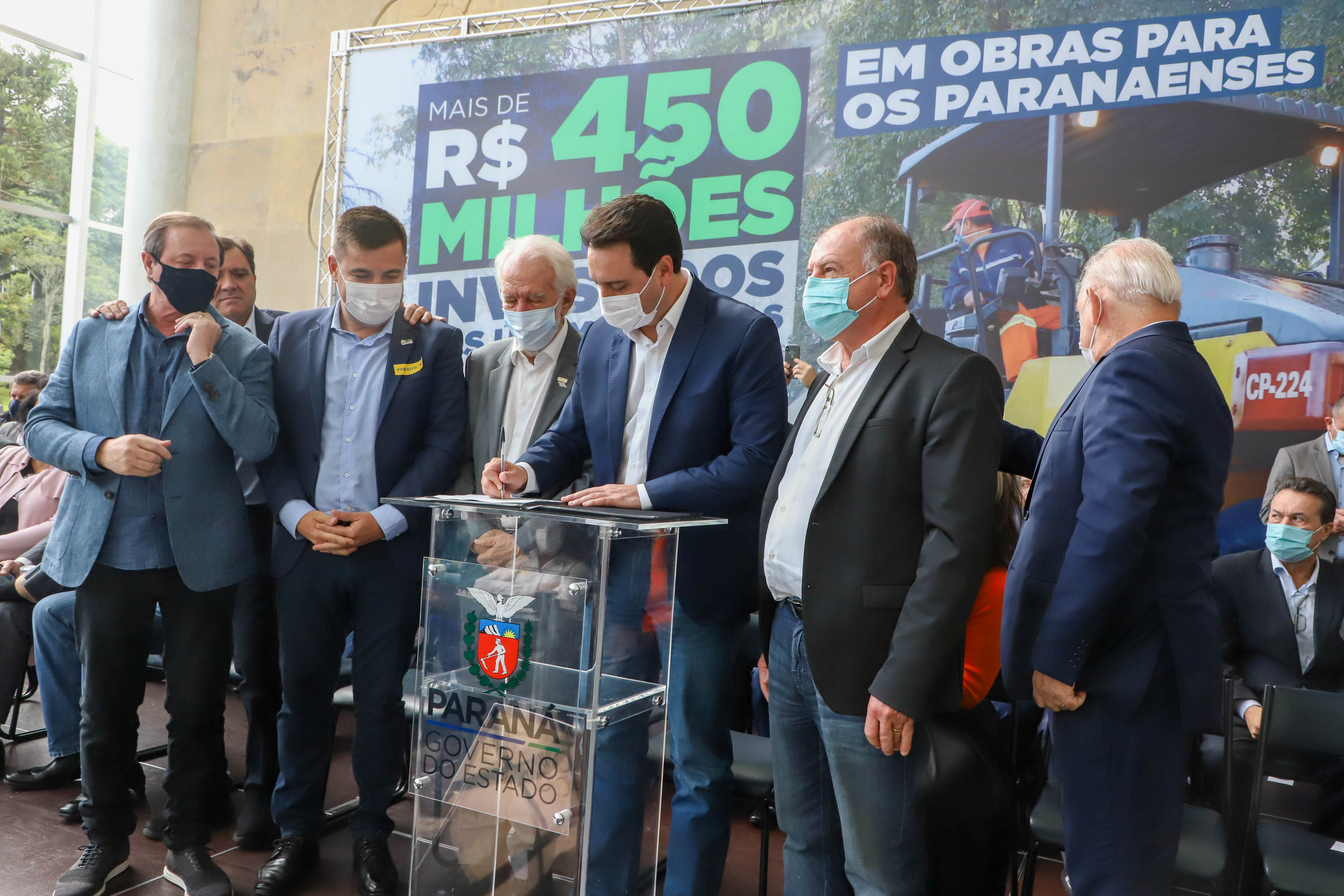 Governador Carlos Massa Ratinho Junior Libera 420 Milhoes para açoes de Desenvolvimento Urbano em quase 300 Municipios do Estado. Foto: Ari Dias/ AEN.