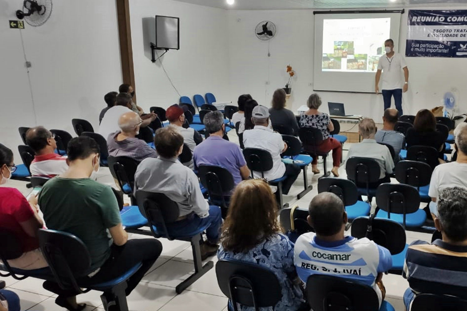 Sanepar reúne comunidade para falar sobre obra de esgoto em Ivaiporã