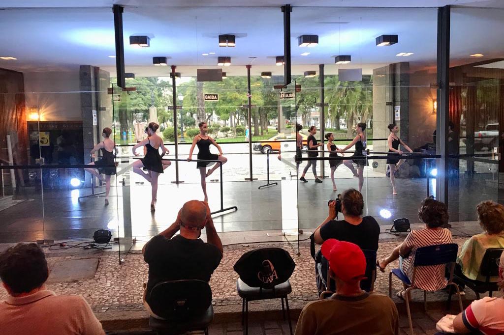 Teatro Guaíra celebrou Dia da Mulher com programação gratuita