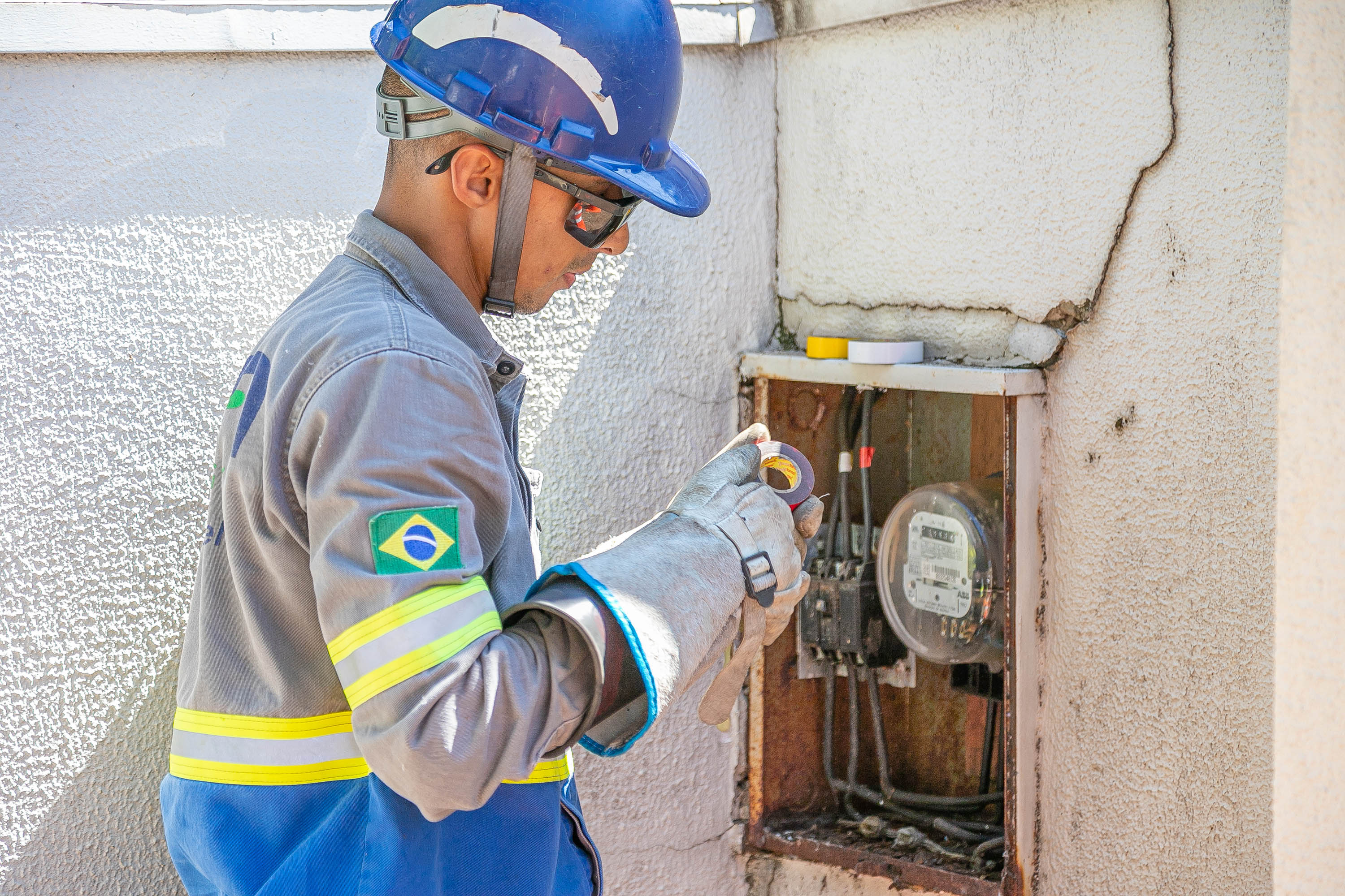 Rede elétrica inteligente da Copel chega a mais sete municípios do Centro-Sul