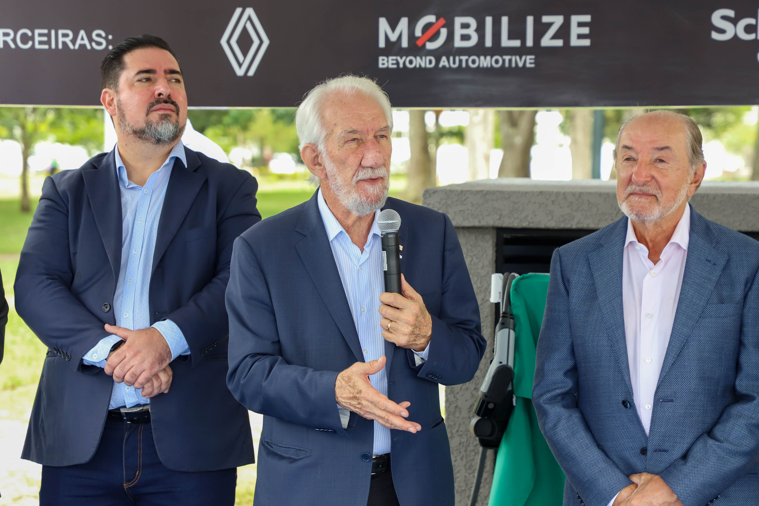 POSTO DE ENERGIA SOLAR