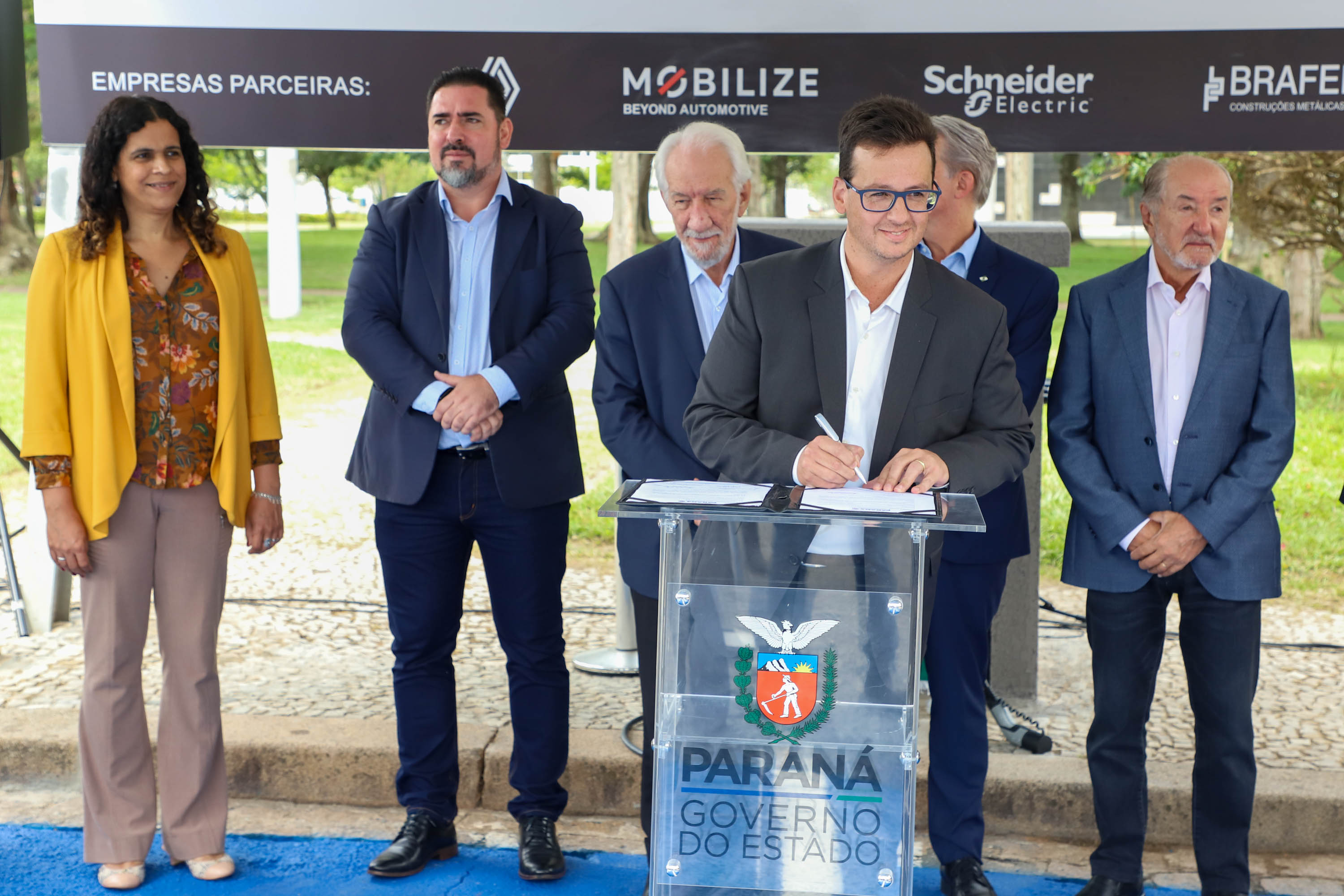 POSTO DE ENERGIA SOLAR