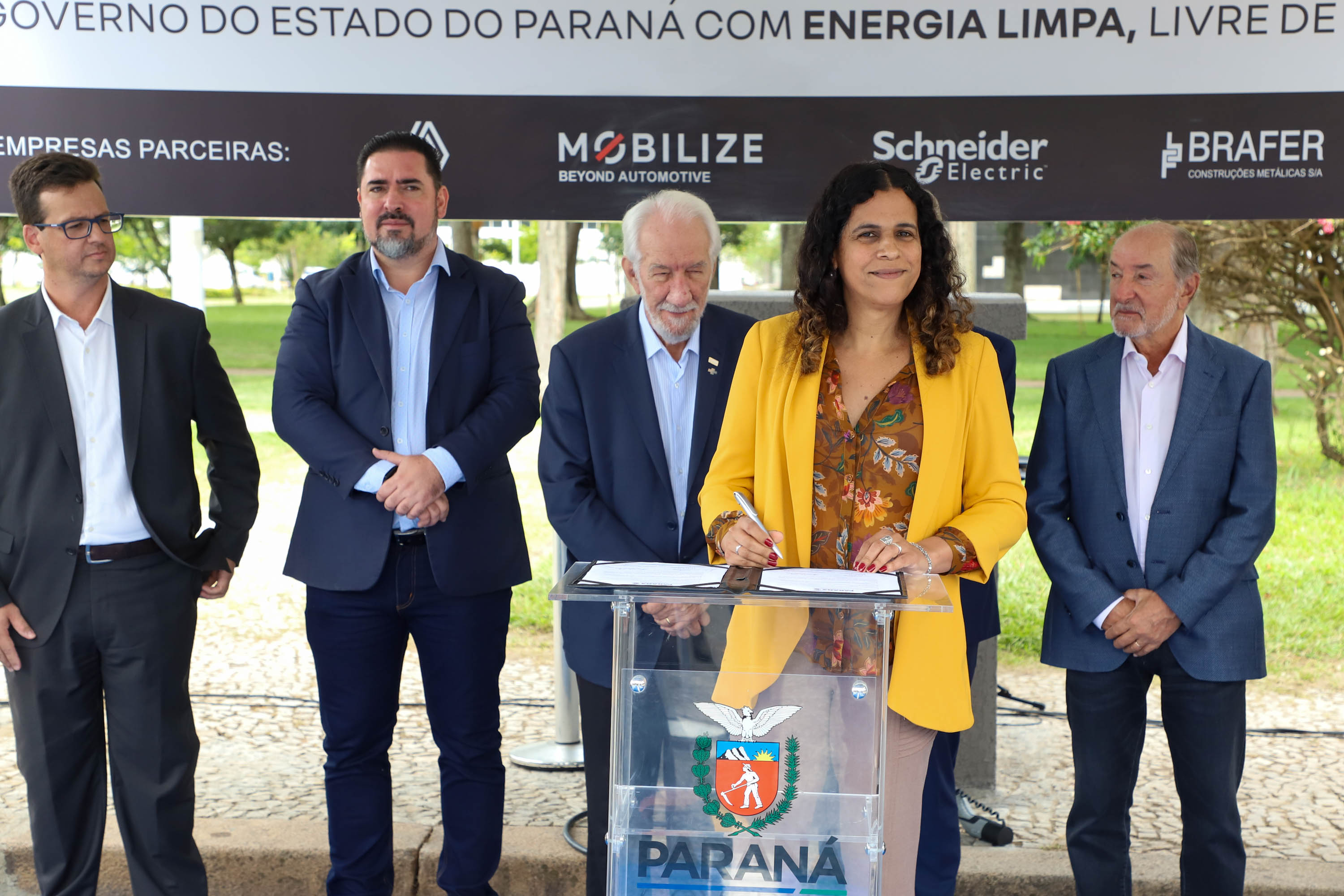 POSTO DE ENERGIA SOLAR