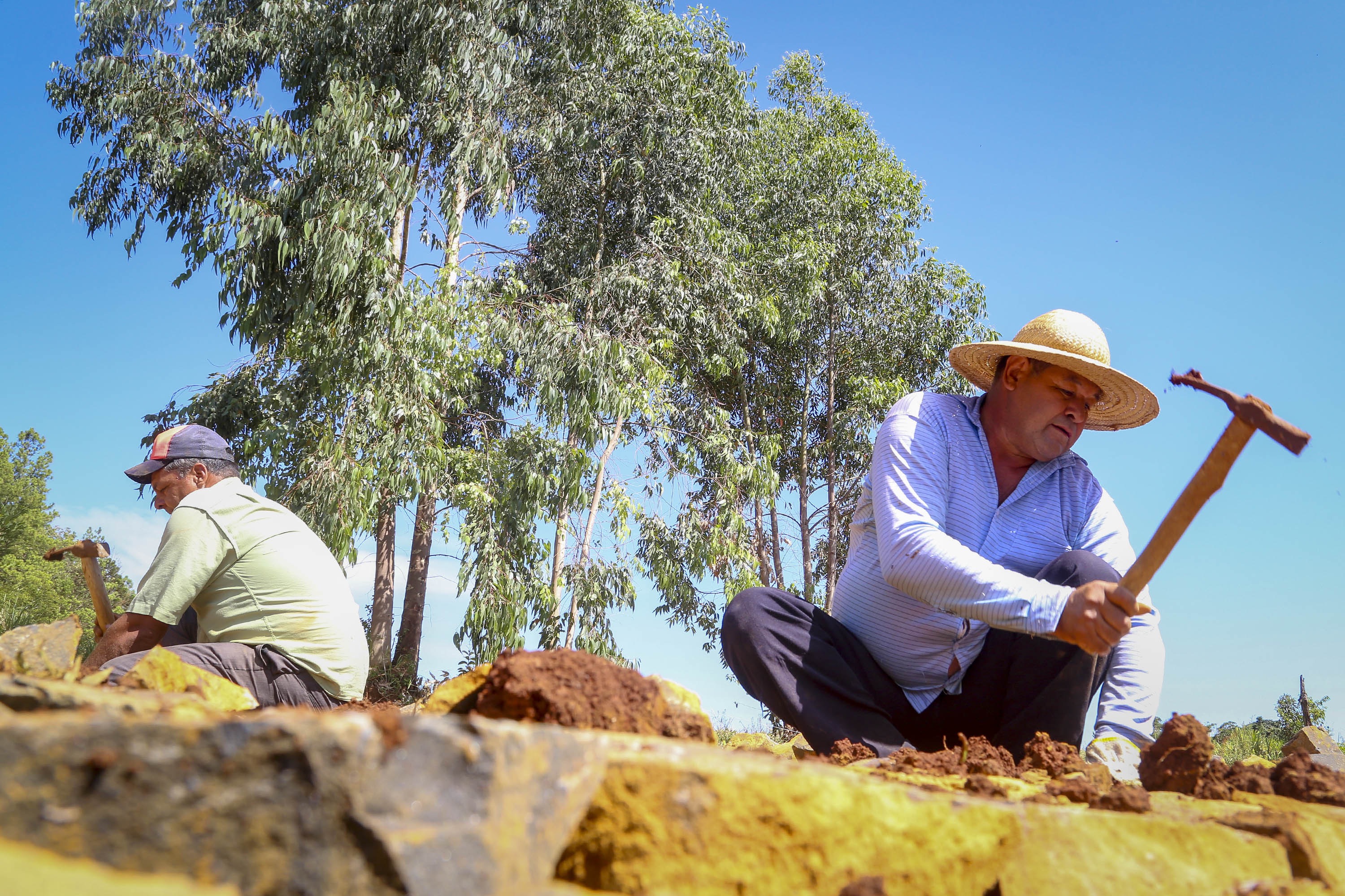 Estado investe R$ 304 milhões na pavimentação de 1.000 quilômetros de estradas rurais em três anos