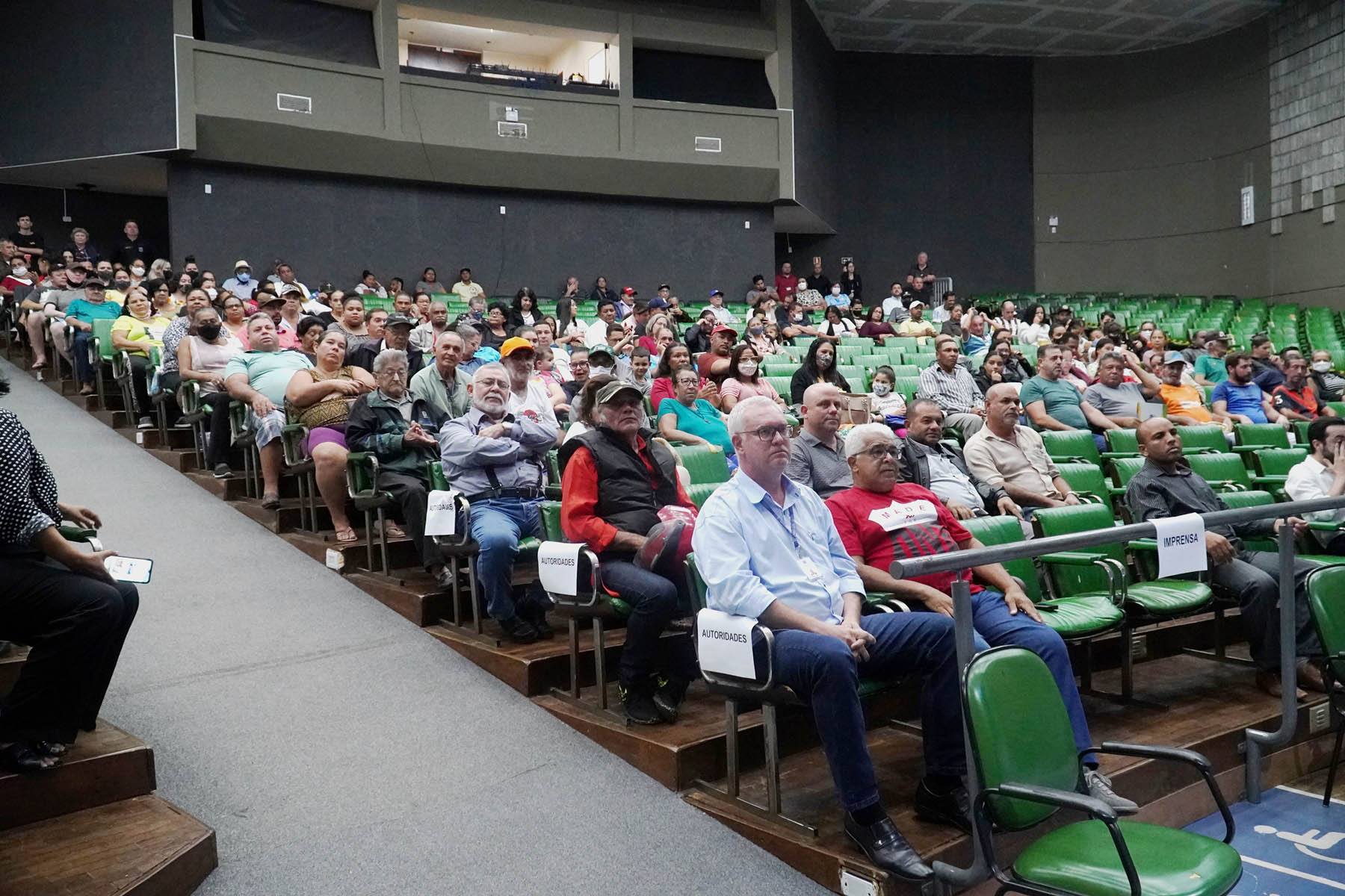 Governo do Estado regulariza 118 imóveis sem registro em Umuarama