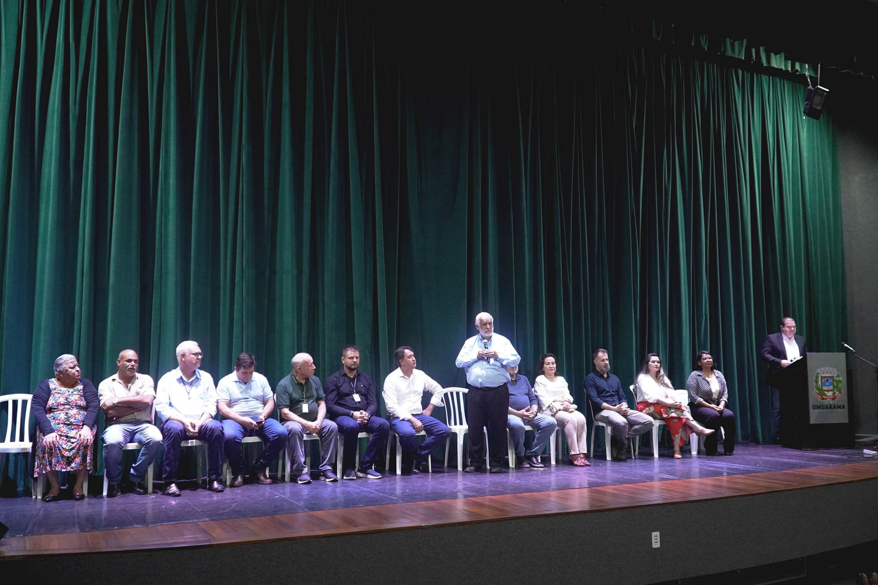 Governo do Estado regulariza 118 imóveis sem registro em Umuarama