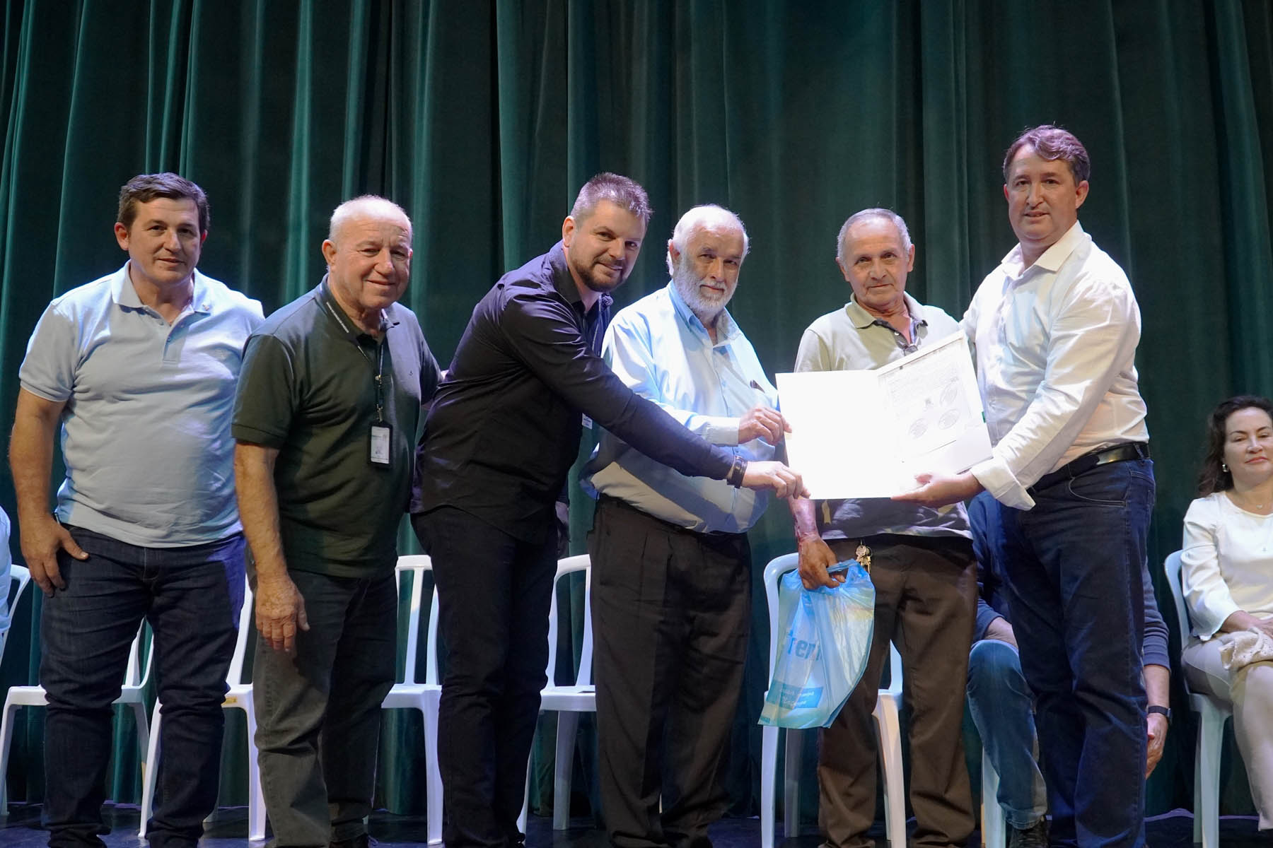 Governo do Estado regulariza 118 imóveis sem registro em Umuarama