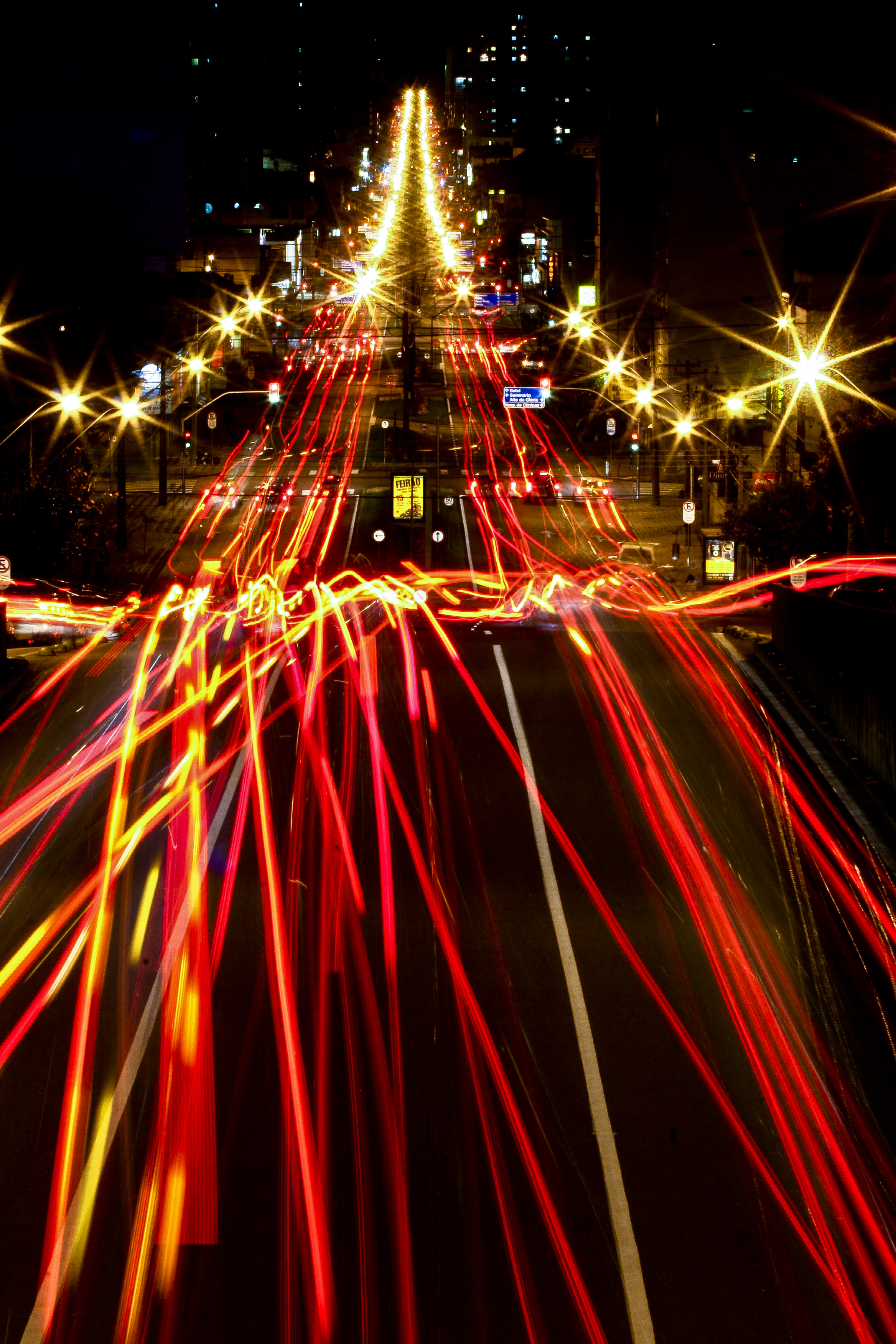 Exposição de fotojornalismo 39 Anos em 39 Imagens de Curitiba entra em cartaz na Biblioteca