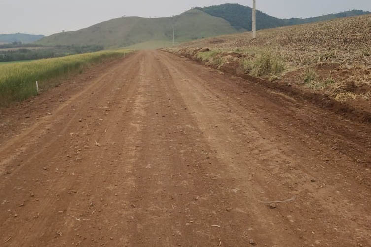 Recuperação da PR-462 beneficia distrito que abriga polo turístico do Centro-Oeste