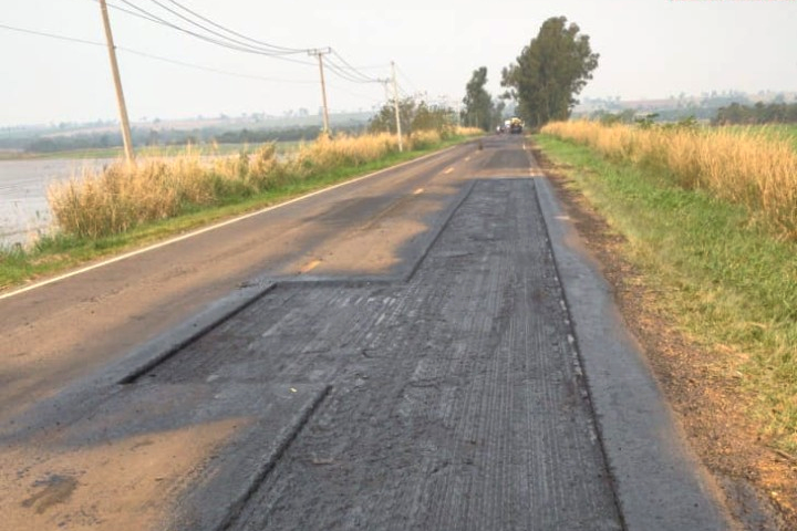 Governo realiza obras de conservação da PR-576 no Noroeste do Paraná