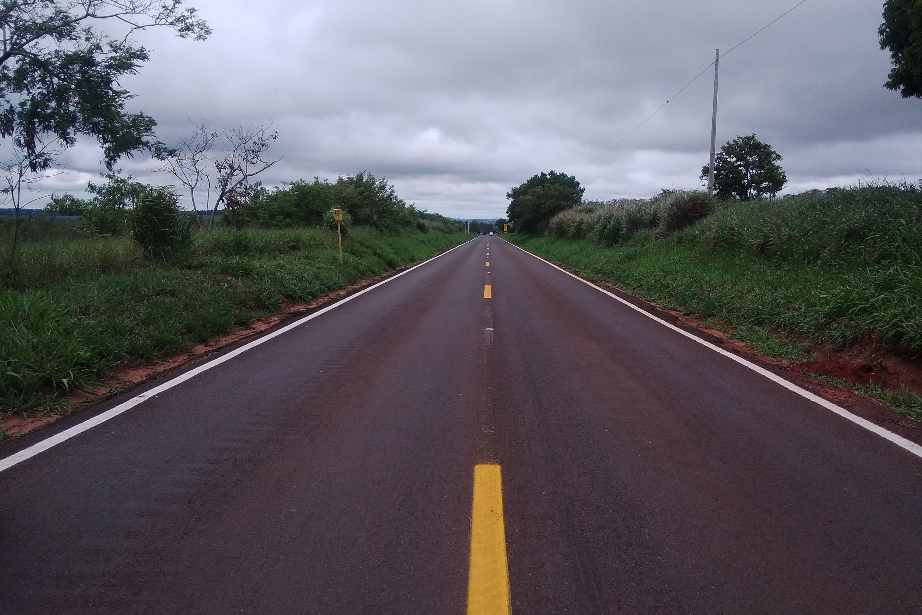 Rodovia entre Paranavaí e São João do Caiuá recebe reforço na sinalização