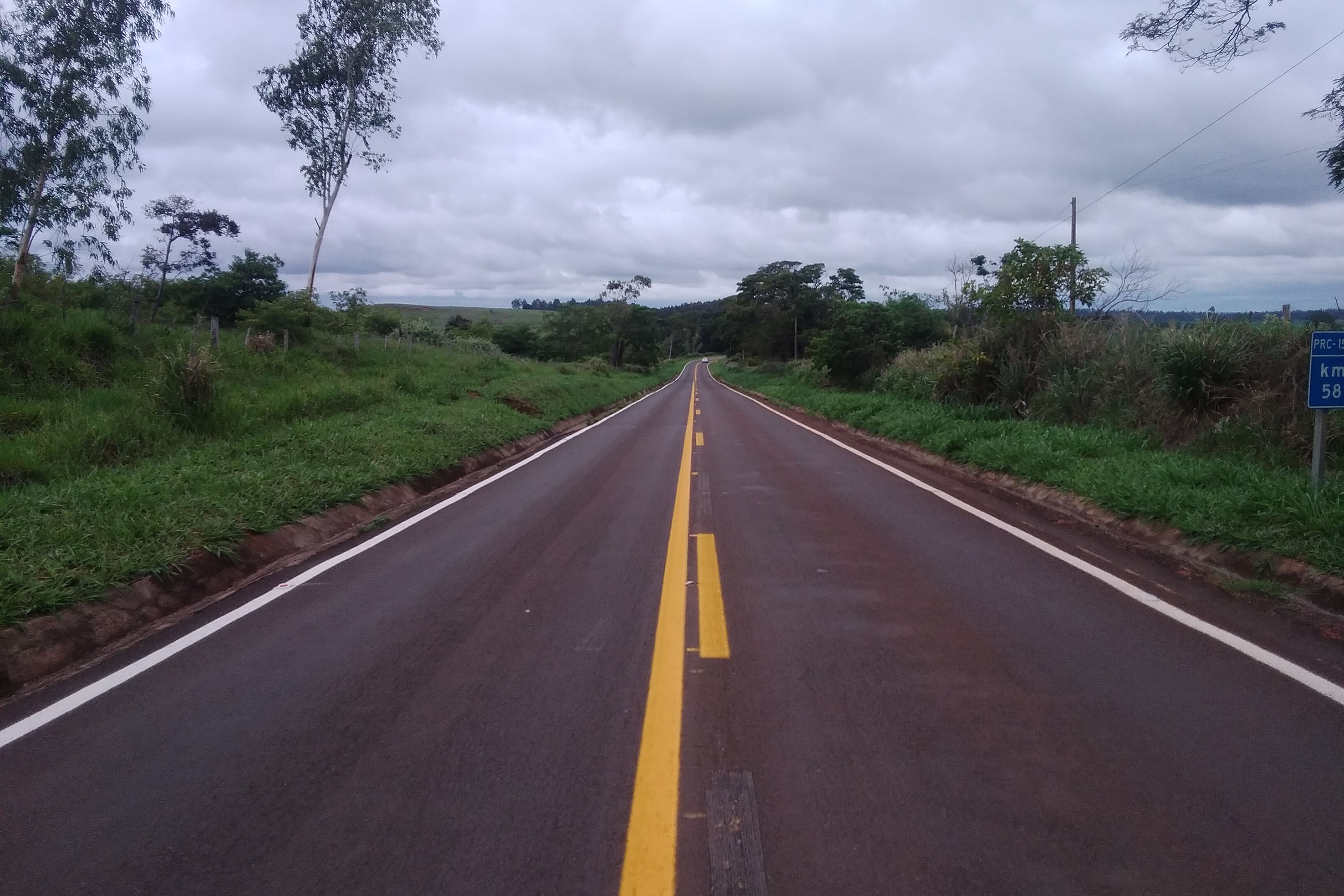 Rodovia entre Paranavaí e São João do Caiuá recebe reforço na sinalização