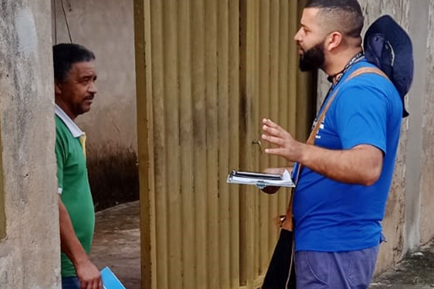 Trabalho aborda morador sobre preservação dos recursos hidricos