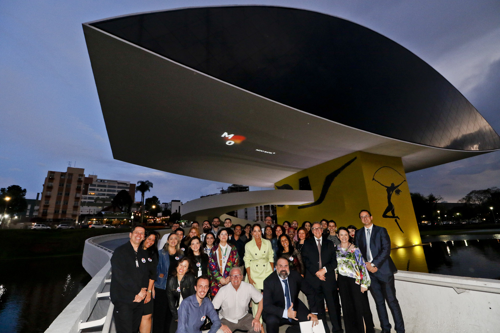 Aniversário do MON tem concerto da Orquestra Sinfônica do Paraná e abertura da exposição “Terzo Paradiso”