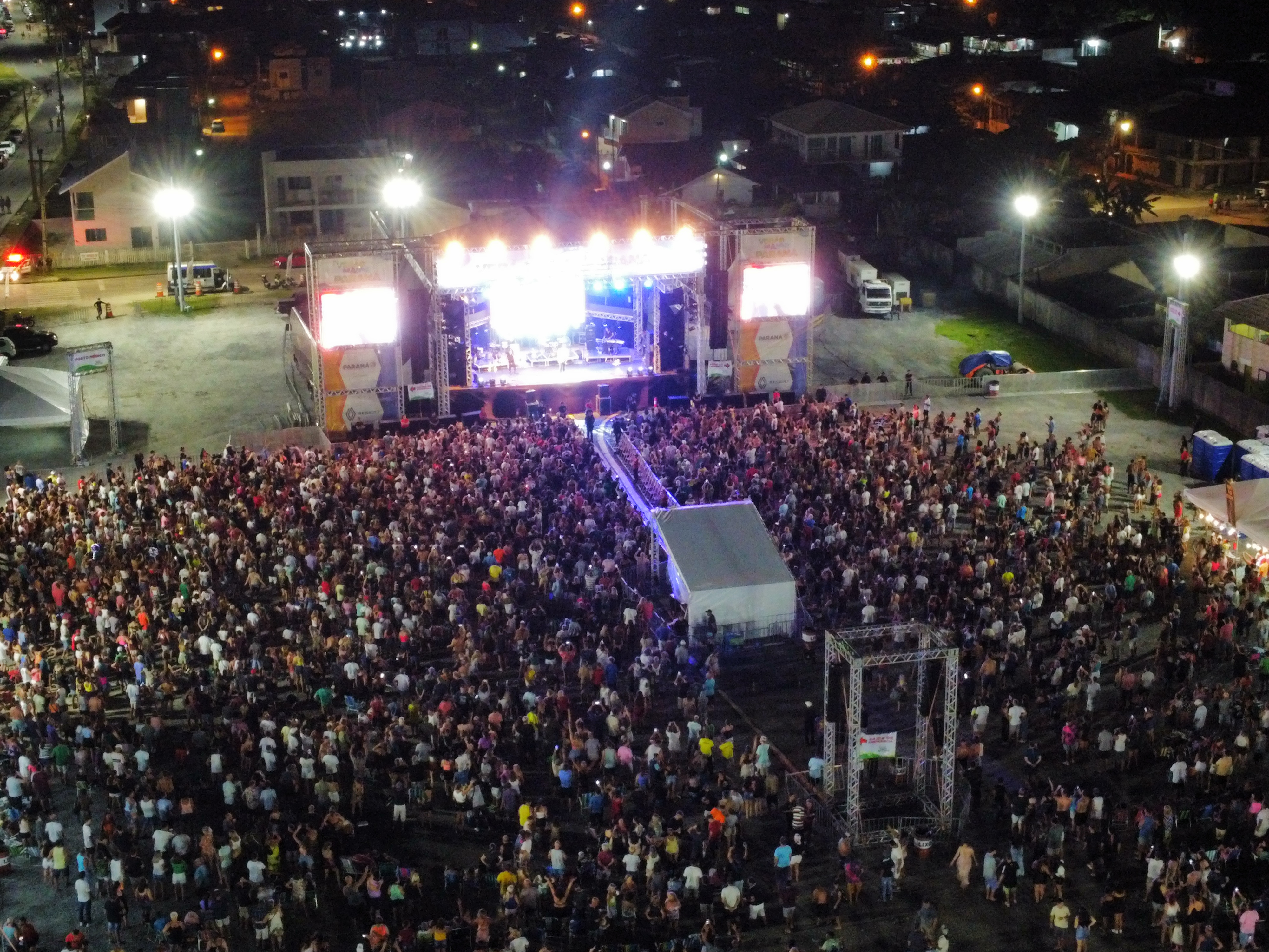 Verão Maior Paraná - Show da banda Sambô, em Pontal do Paraná.