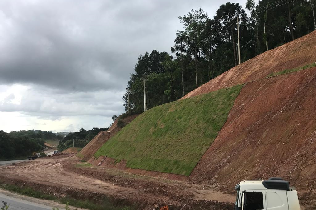 Duplicação Rodovia dos Minérios - Curitiba a Almirante Tamandaré