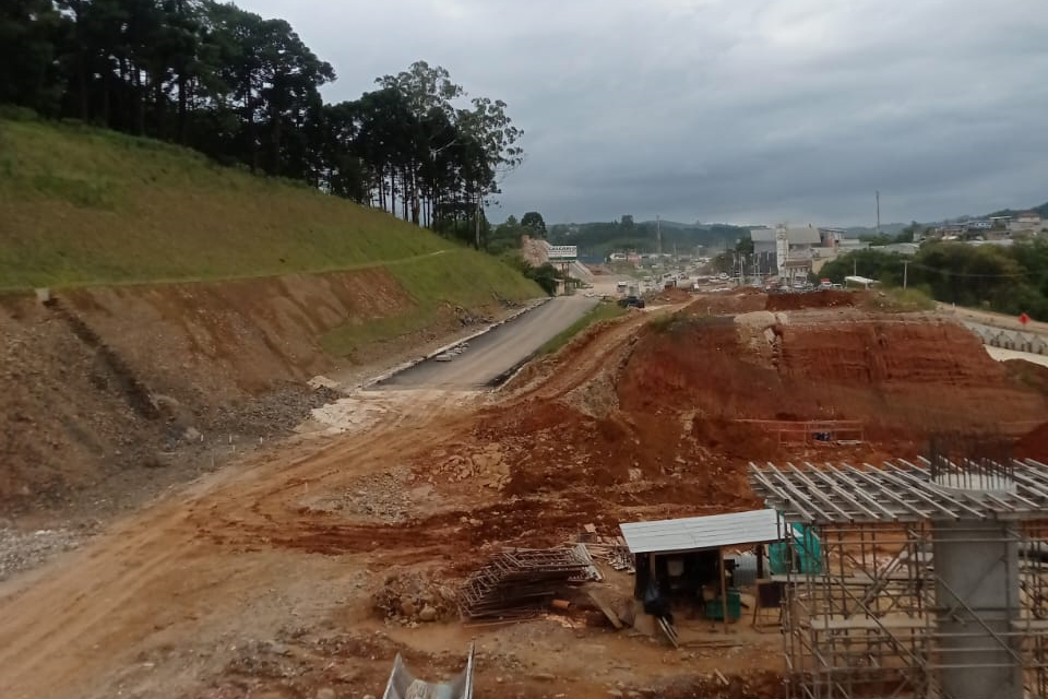 DER Rodovia dos Minérios