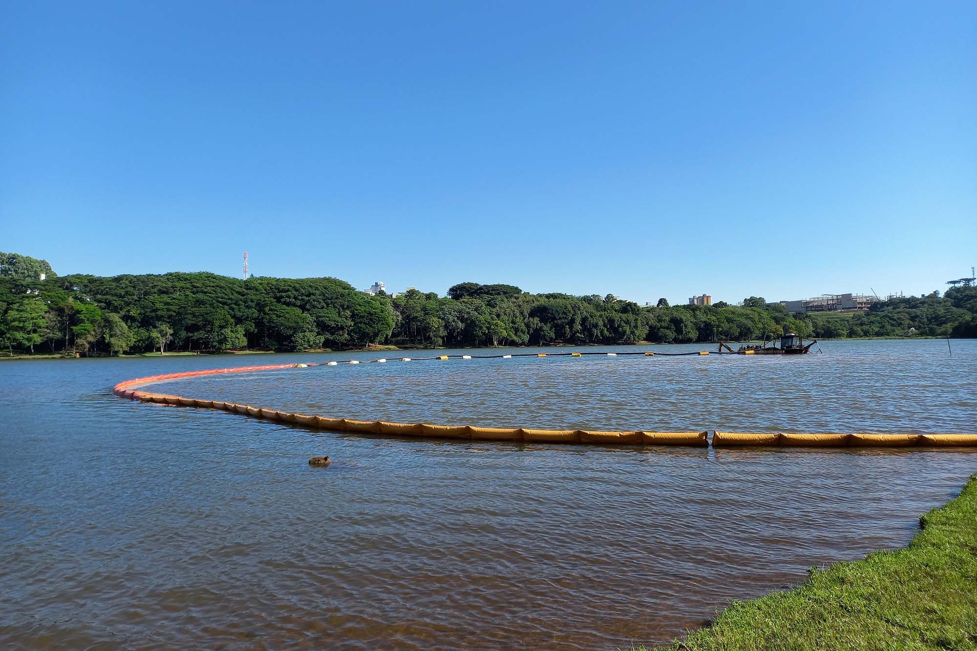 Dragagem no Lago Municipal de Cascavel alcança potência máxima