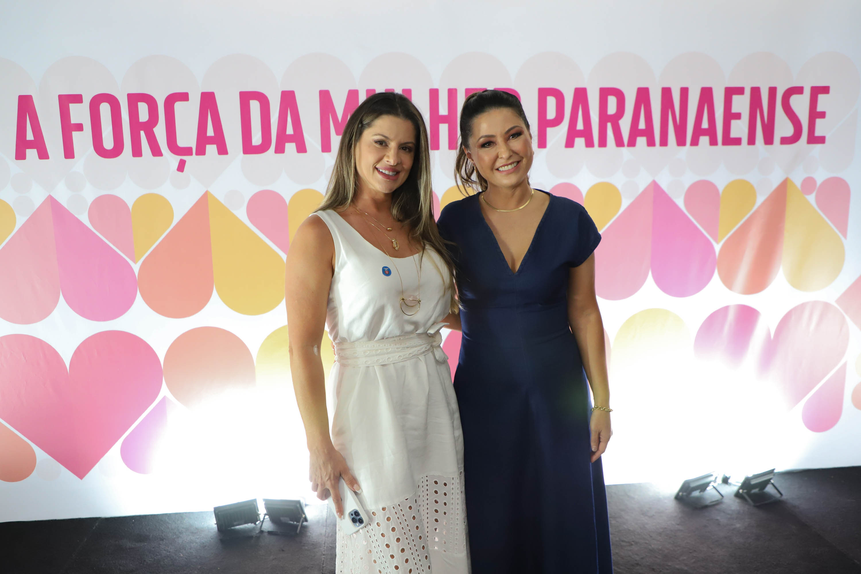 A primeira-dama do Paraná, Luciana Saito Massa, presidiu nesta terça-feira (21) o II Encontro das Primeiras-Damas do Paraná — A Força da Mulher Paranaense, no Museu Oscar Niemeyer, em Curitiba.