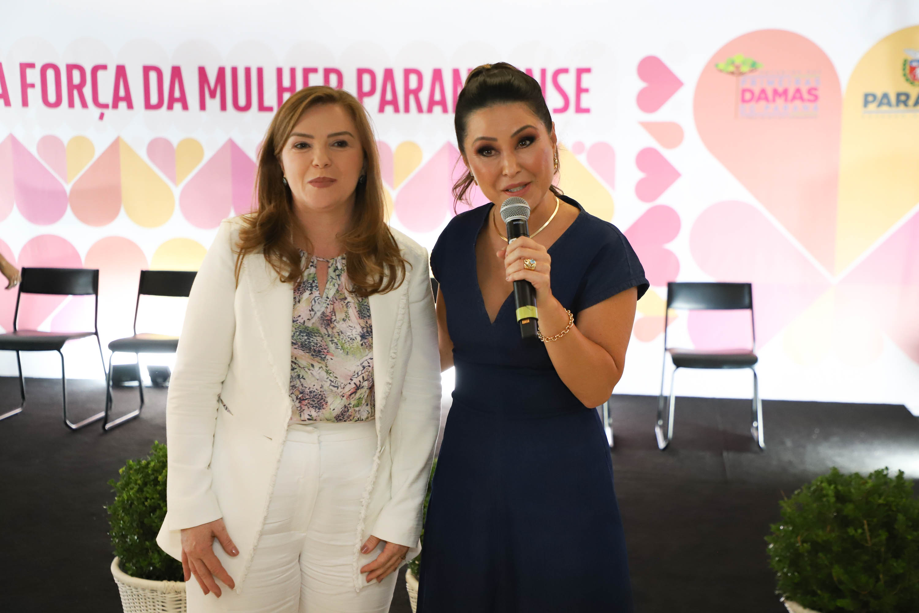 A primeira-dama do Paraná, Luciana Saito Massa, presidiu nesta terça-feira (21) o II Encontro das Primeiras-Damas do Paraná — A Força da Mulher Paranaense, no Museu Oscar Niemeyer, em Curitiba.