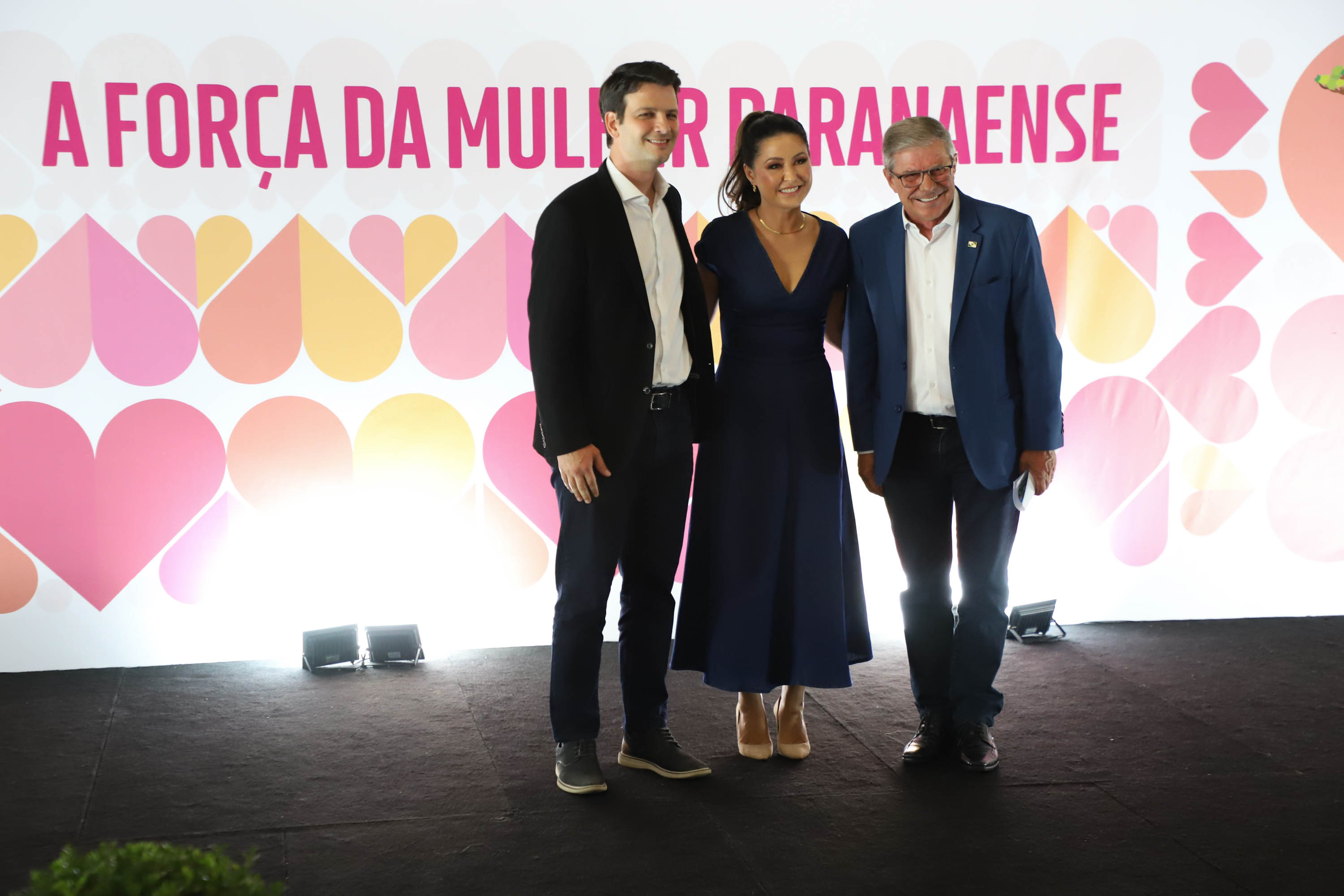 A primeira-dama do Paraná, Luciana Saito Massa, presidiu nesta terça-feira (21) o II Encontro das Primeiras-Damas do Paraná — A Força da Mulher Paranaense, no Museu Oscar Niemeyer, em Curitiba.