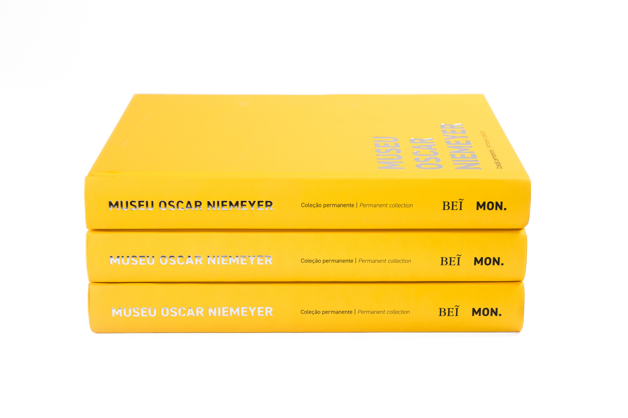 MON lança livro histórico da sua coleção permanente