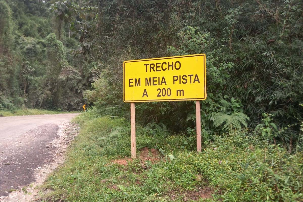 PR-092 em meia pista