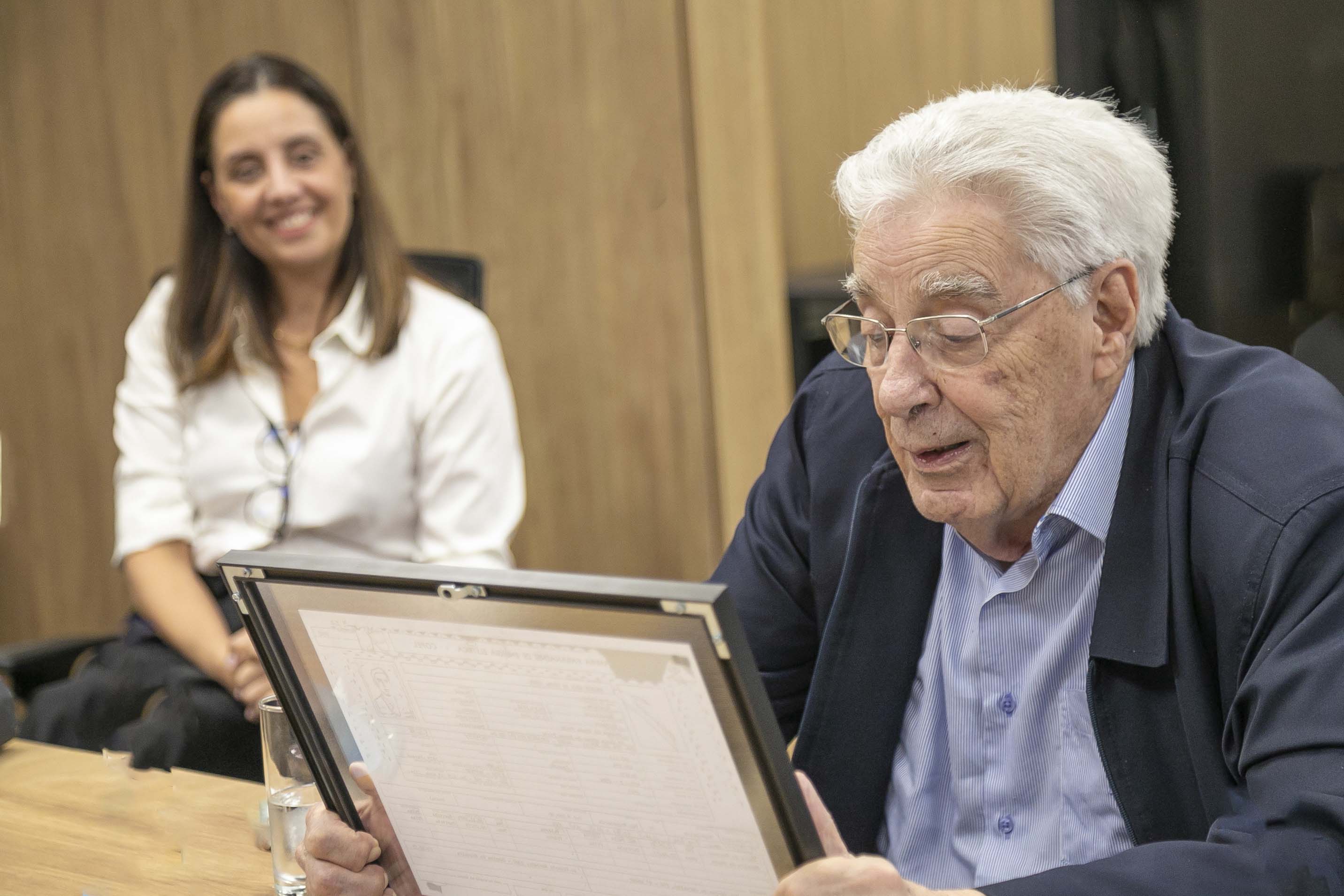 Referência em engenharia hidráulica, Nelson Pinto doa acervo de projetos à Copel