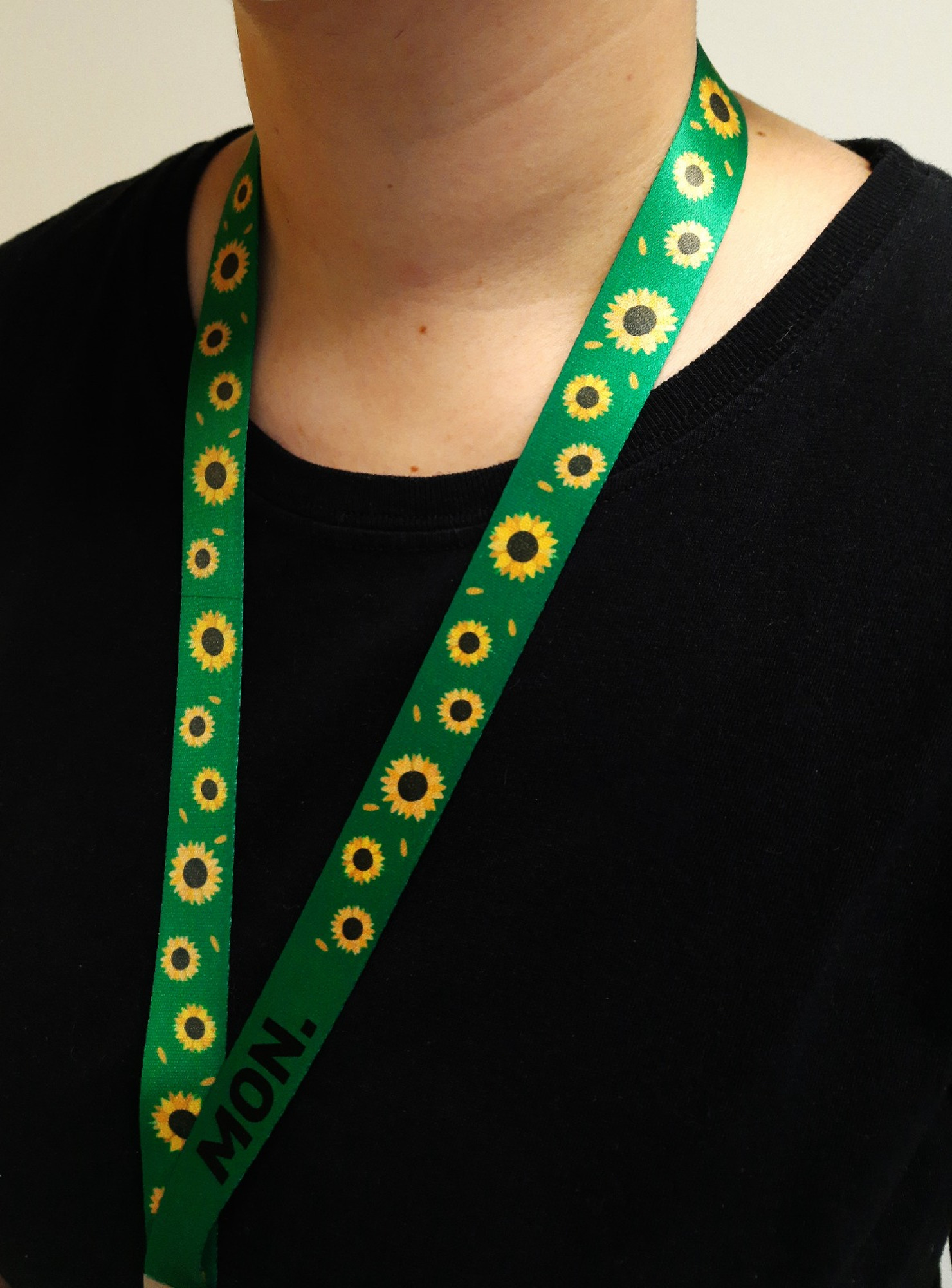 MON realiza primeira oficina artística para jovens autistas