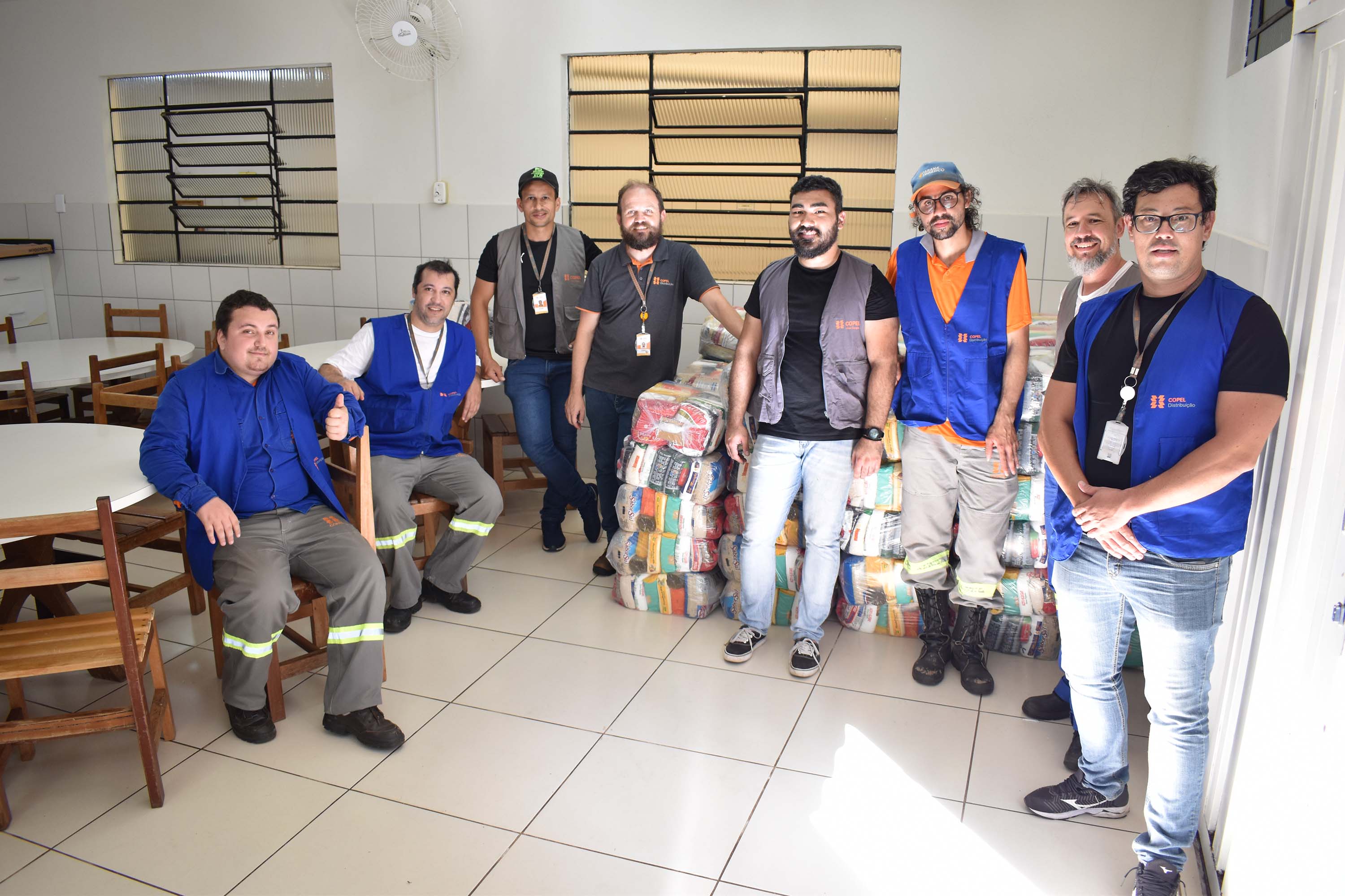 Copel entrega 94 toneladas de alimentos a instituições de educação e assistência social