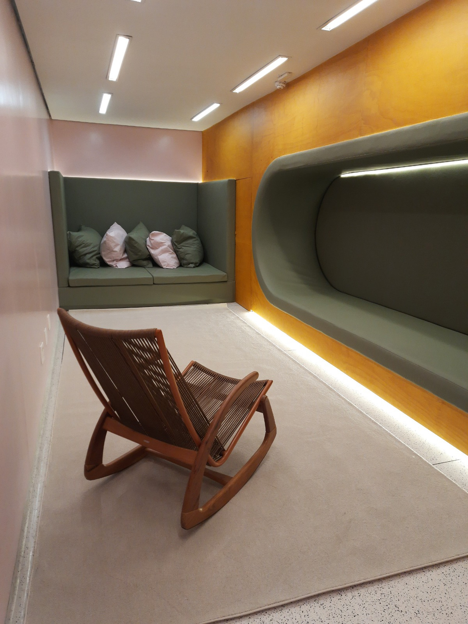 MON realiza primeira oficina artística para jovens autistas