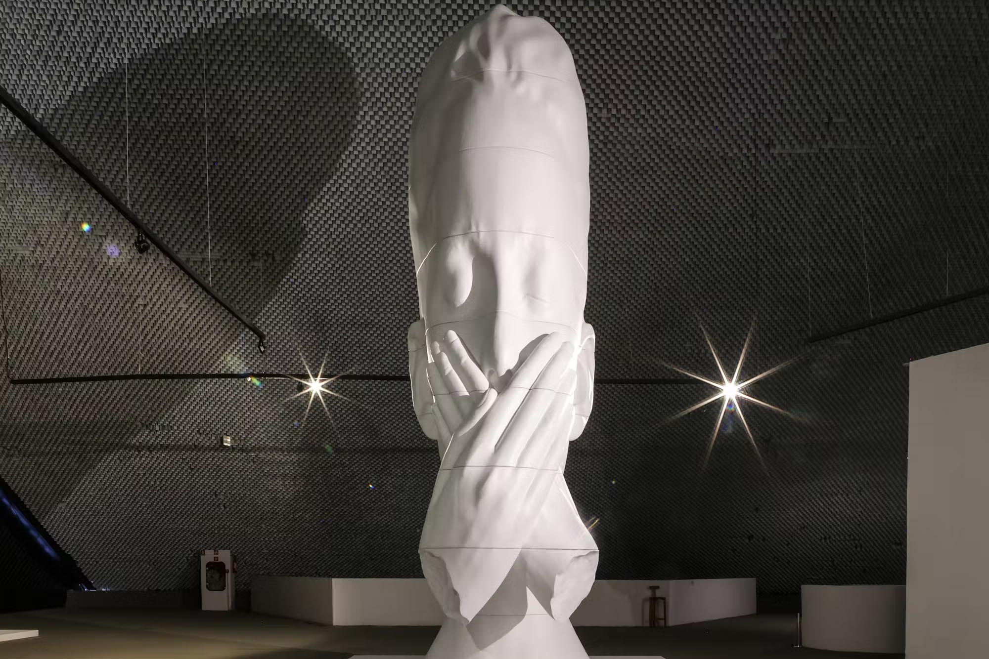 Última semana para ver a exposição do artista Jaume Plensa no MON
