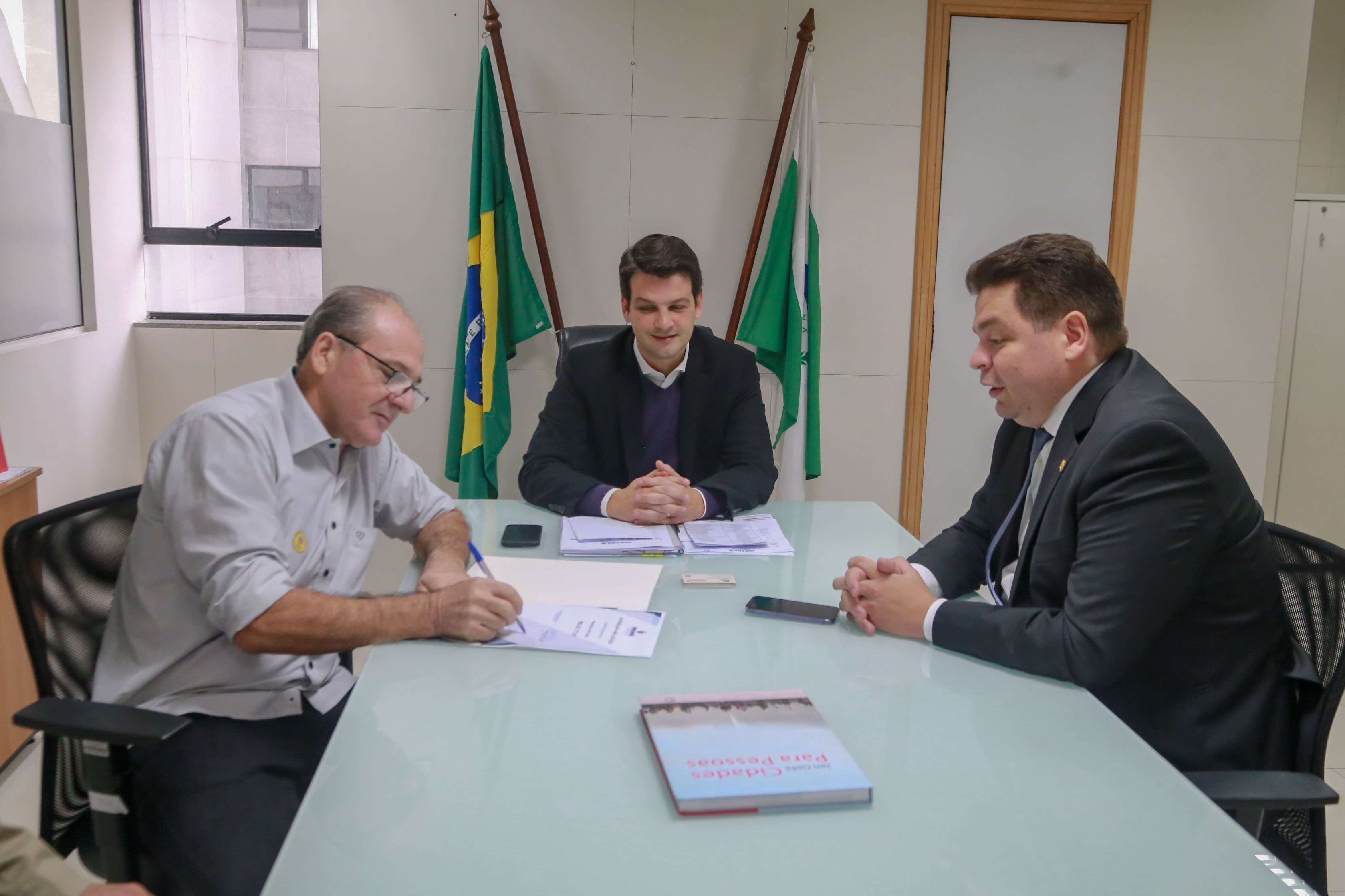 Município de São João terá complexo esportivo e revitalização asfáltica com recursos do Governo do Estado