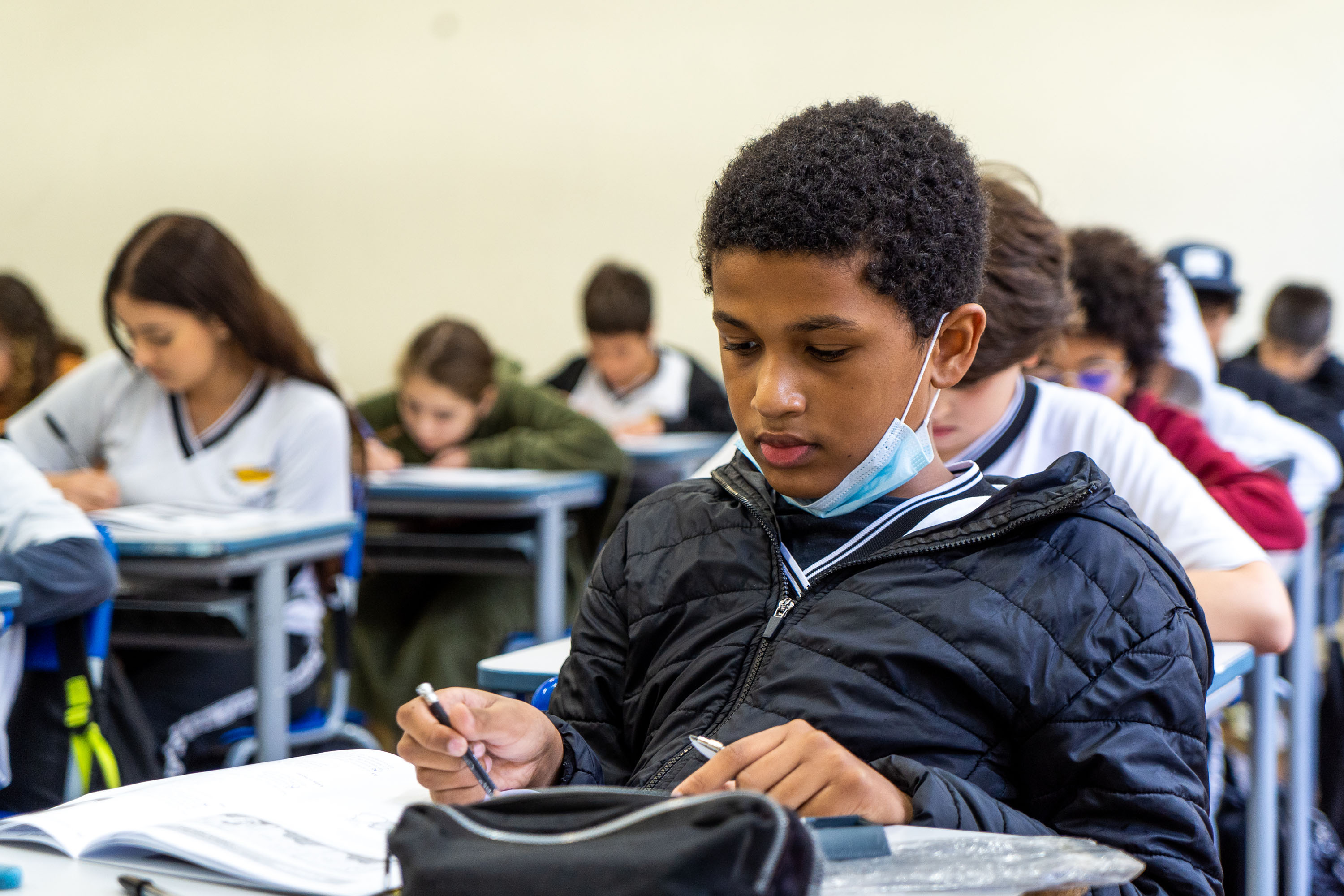 Alunos de Robótica se destacam na primeira Prova Paraná de 2023, com quase 70% de acertos no ensino médio