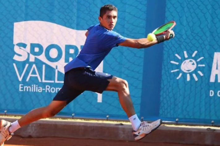 Tenista Gustavo Almeida