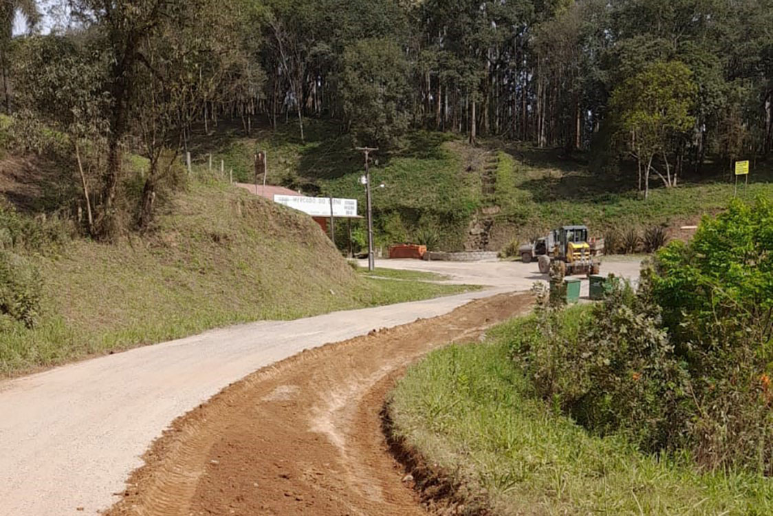 Estradas rurais da RMC tem investimento de R$ 10,6 milhões em conservação