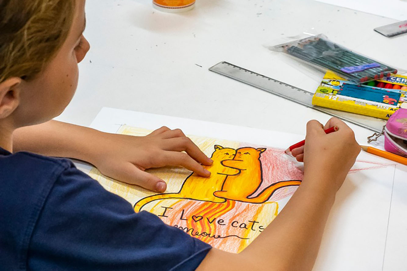 Bonecos, marionetes e atrações para as idades marcam uma semana repleta de atividades culturais