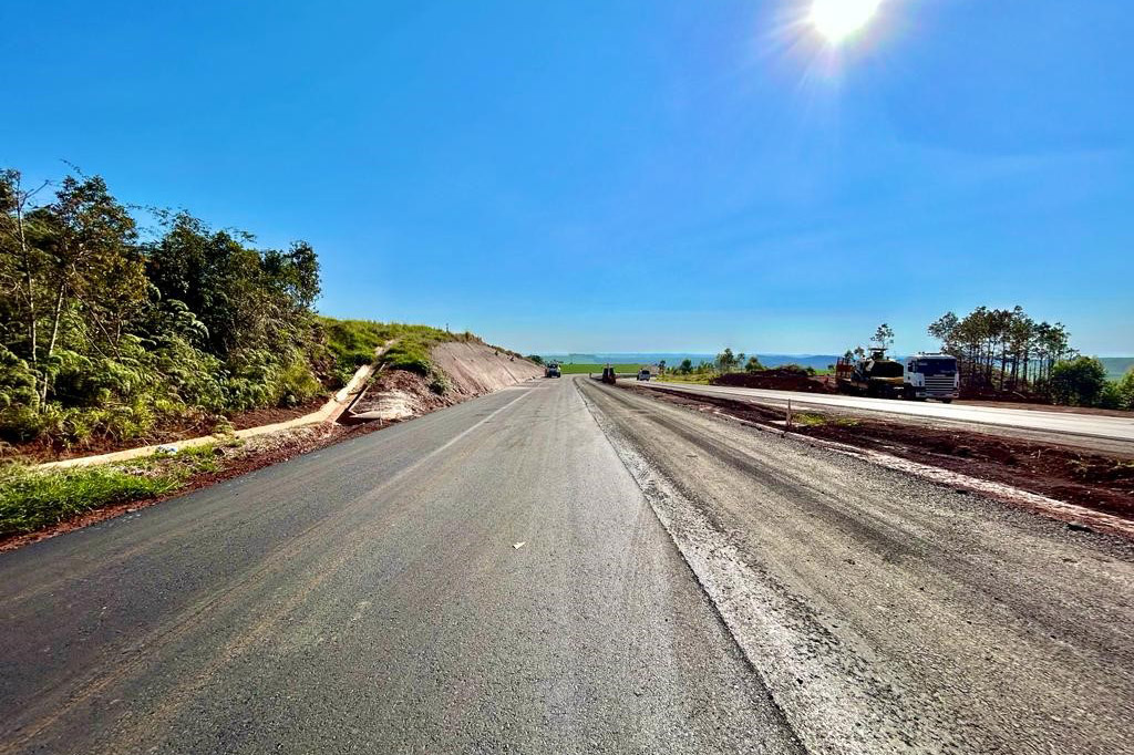 Com novo trecho liberado, duplicação da PR-445 atua de Mauá da Serra a Lerroville