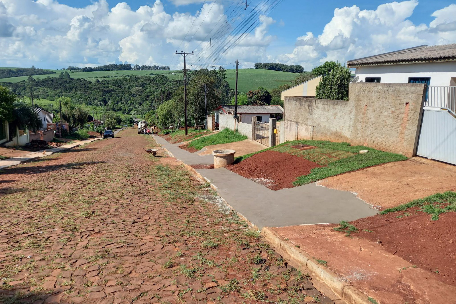 Com obra em fase final na cidade, Sanepar faz visitas, reuniões, cursos e oficinas com a comunidade