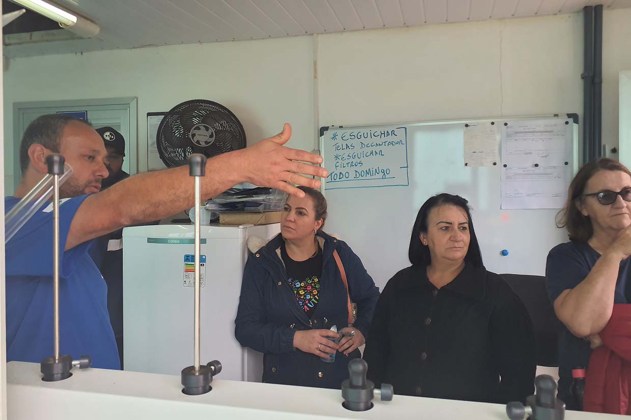 Professores e agentes de saúde recebem formação da Sanepar em saneamento ambiental