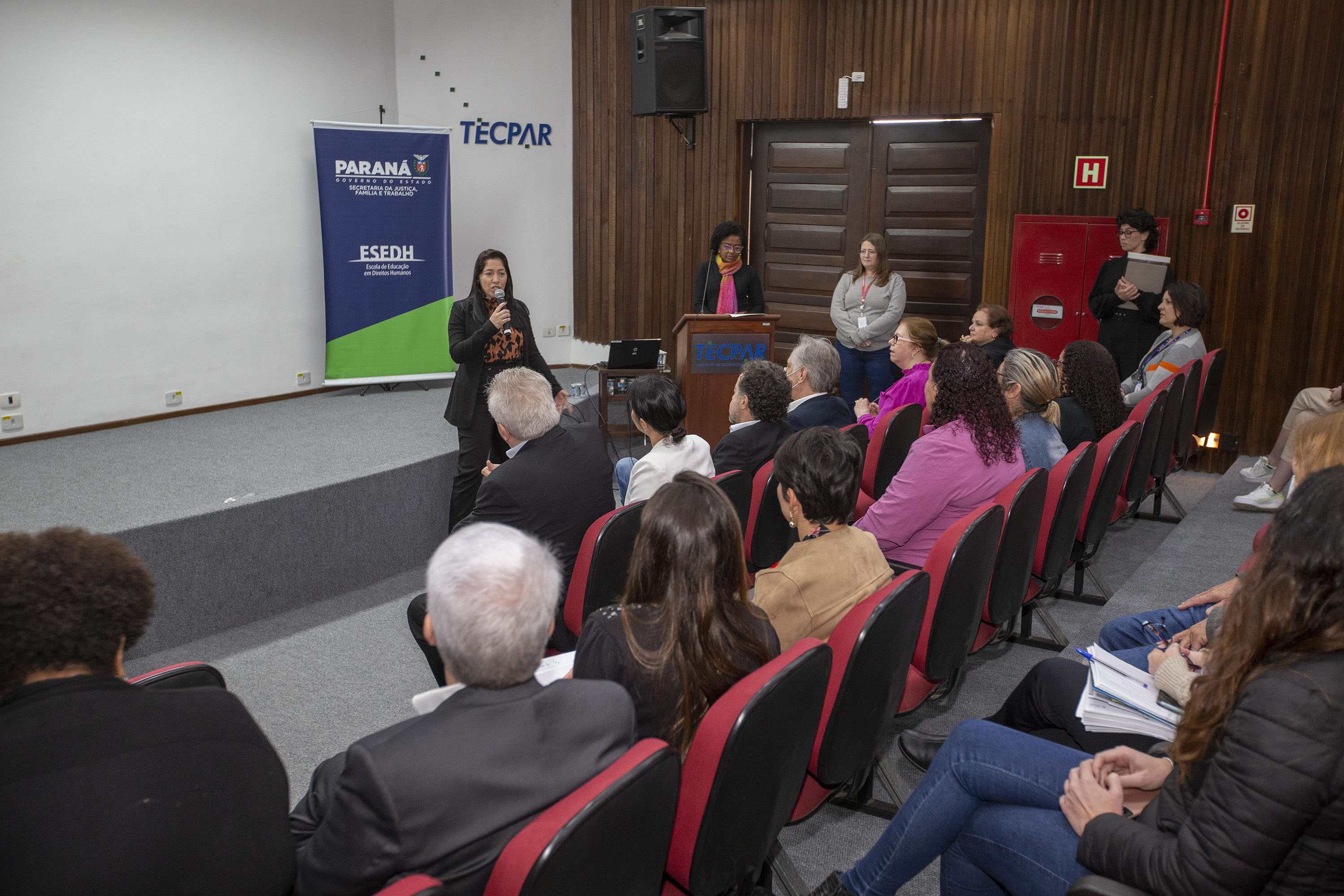 Tecpar capacita 80 colaboradores em Direitos Humanos em curso com Seju