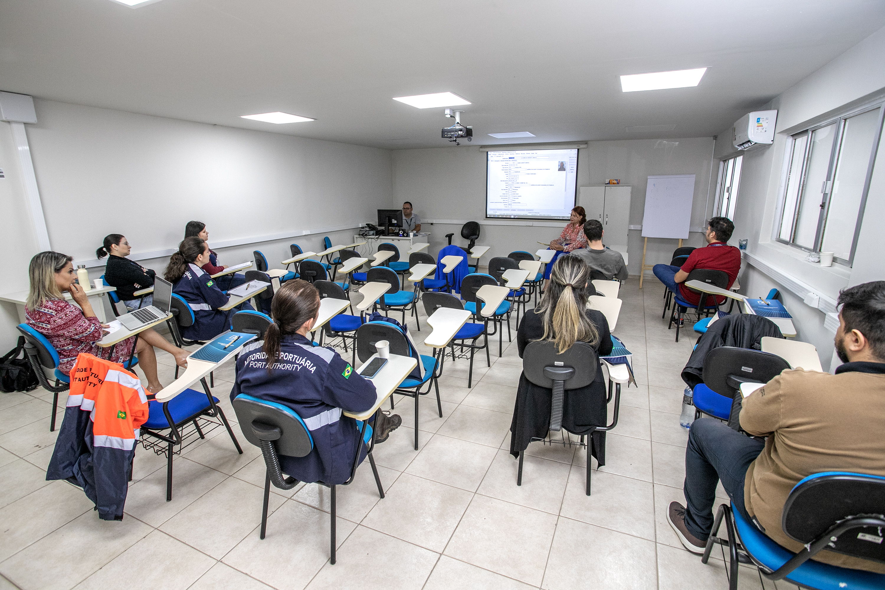 Investimento da Portos do Paraná em capacitação dos colaboradores cresce 79%