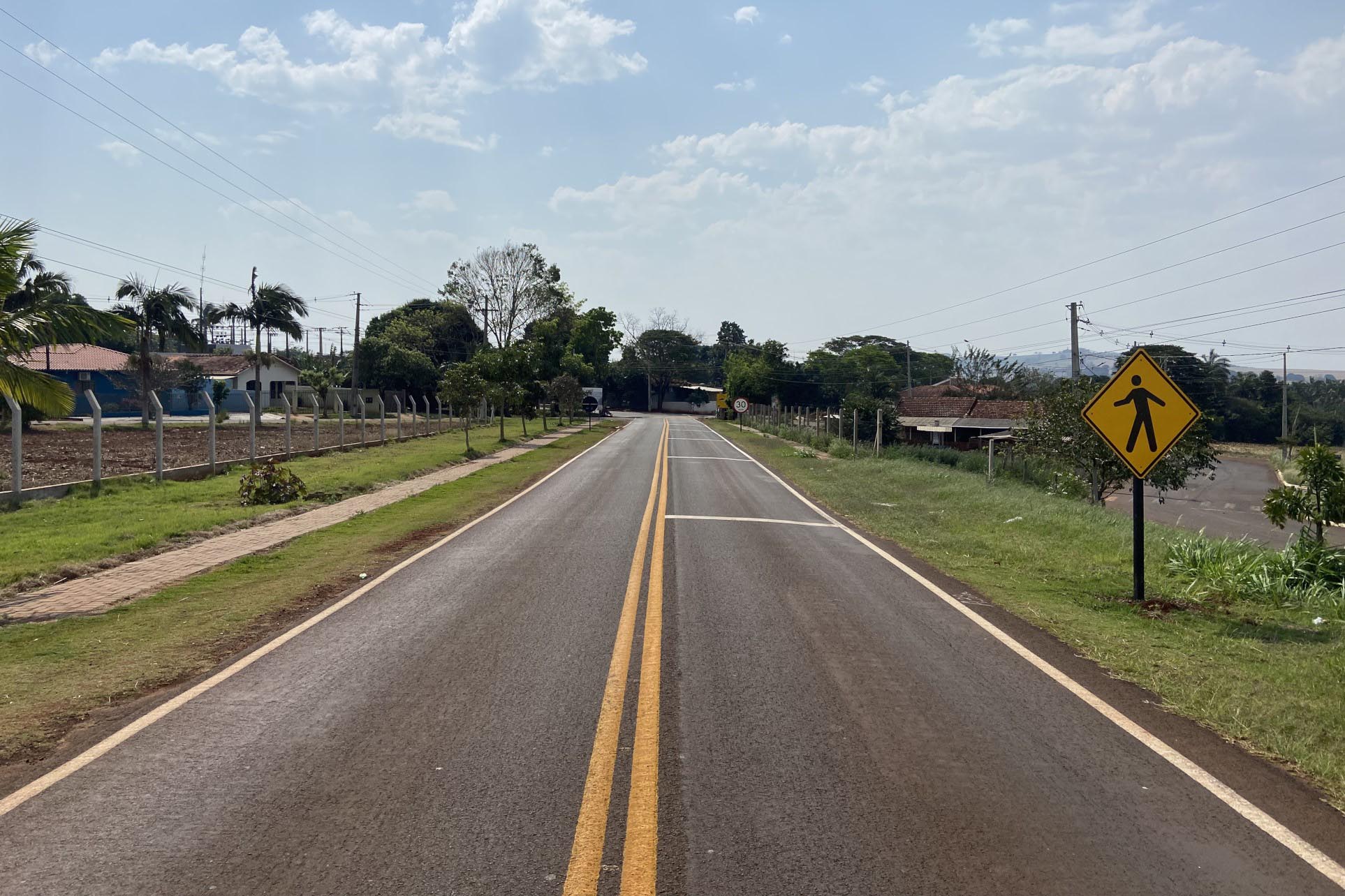 Rodovia entre Doutor Camargo e Floresta tem obras de segurança viária e recuperação de erosão