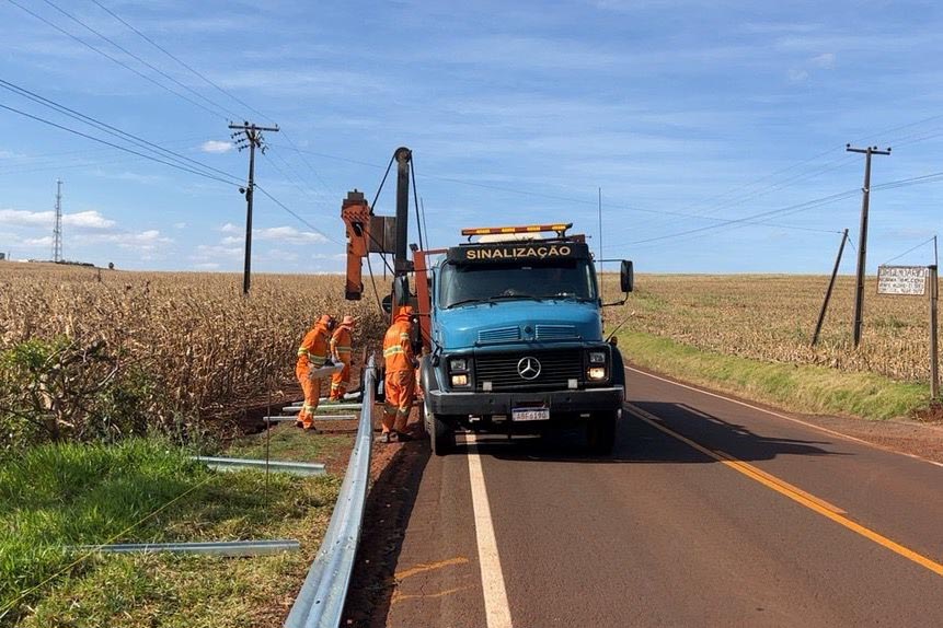 Rodovia entre Doutor Camargo e Floresta tem obras de segurança viária e recuperação de erosão
